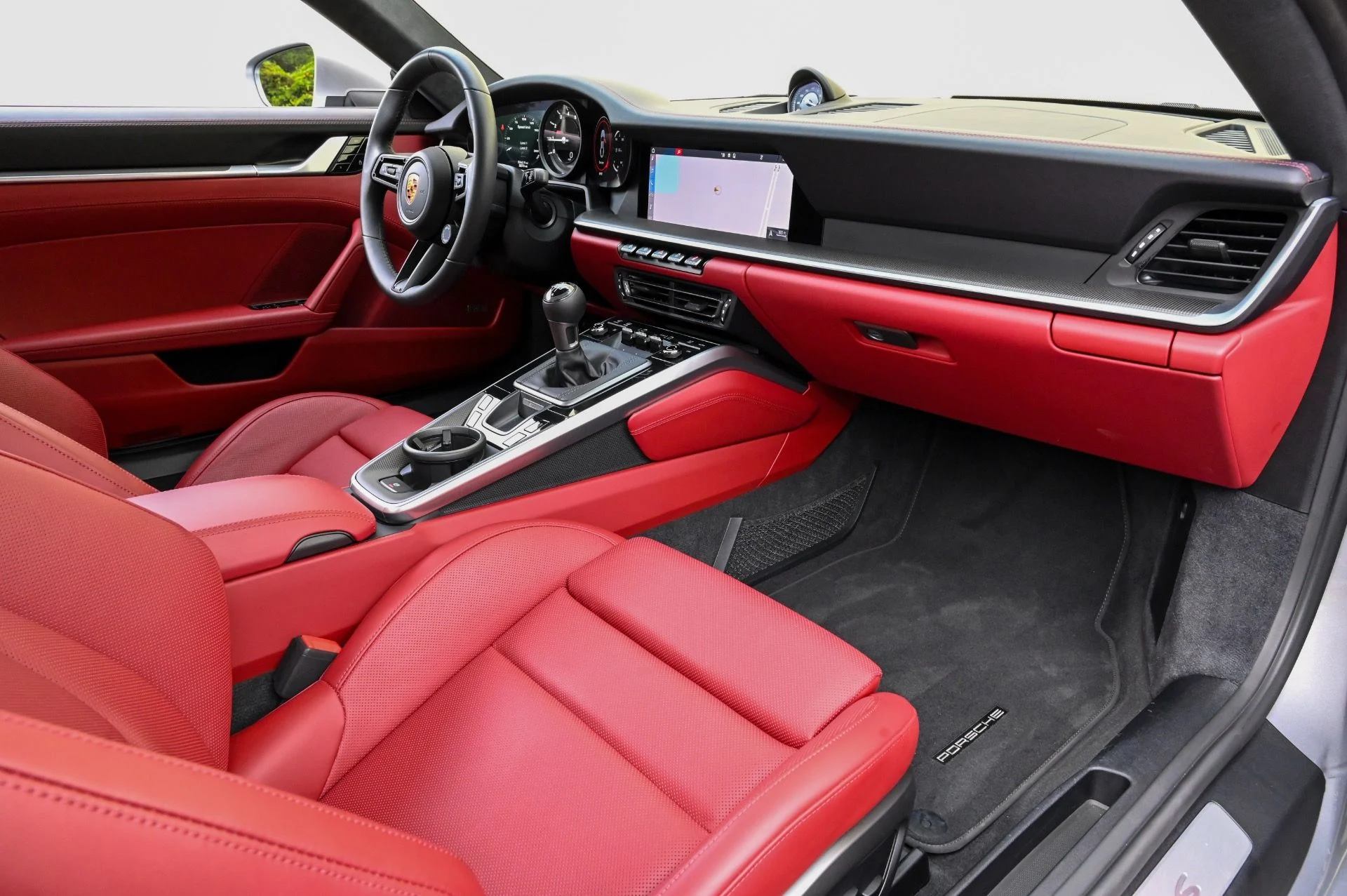 mph039_144050622_Used_2021_Porsche_911_Carrera_S_1754403890_9e0c02e952