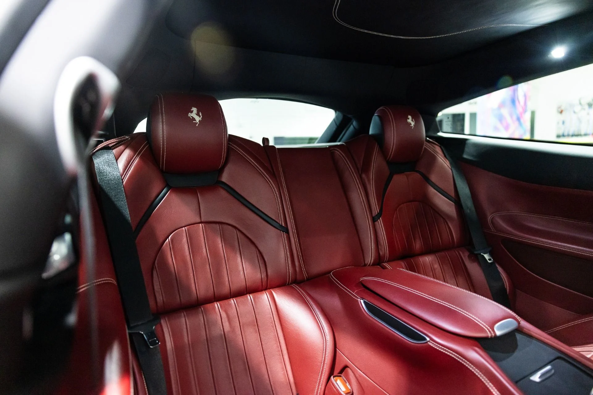 mph039_1447487760_Used_2018_Ferrari_GTC_4_Lusso_Tailor_Made_70th_Anniversary_HUGE_STICKER_1772204837_25f462b65b