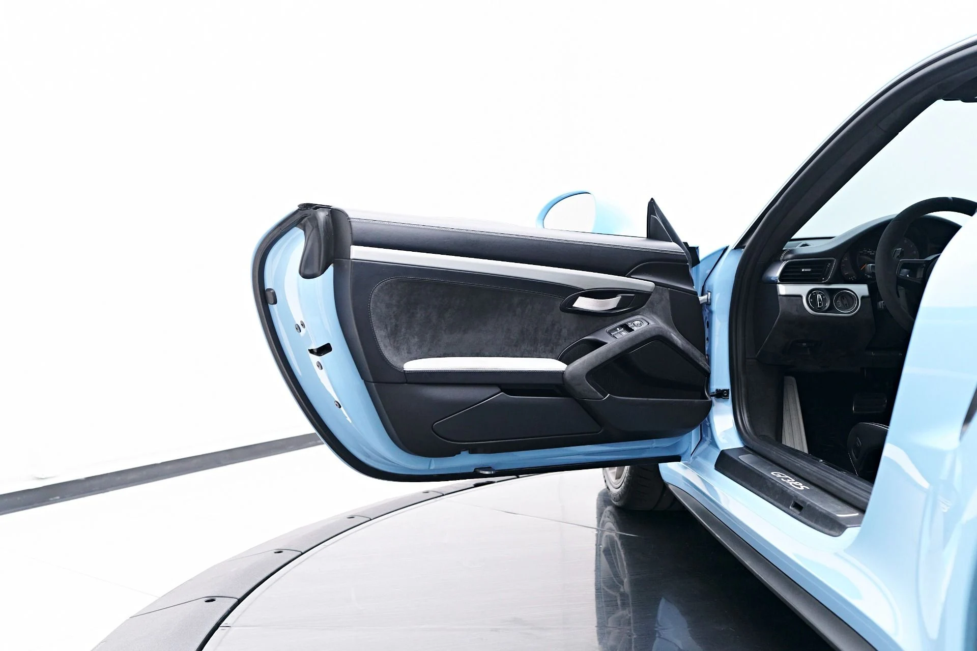 mph039_1455198482_Used_2016_Porsche_911_GT_3_RS_1755310000_7c78f9539a