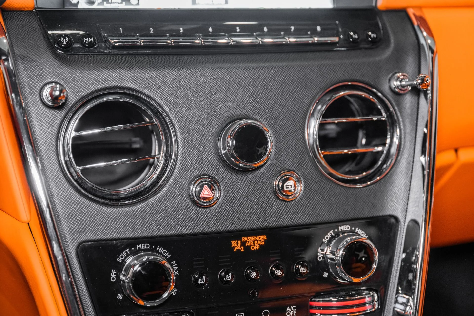 mph039_1476552065_Used_2020_Rolls_Royce_Cullinan_1773160473_e5e35de337