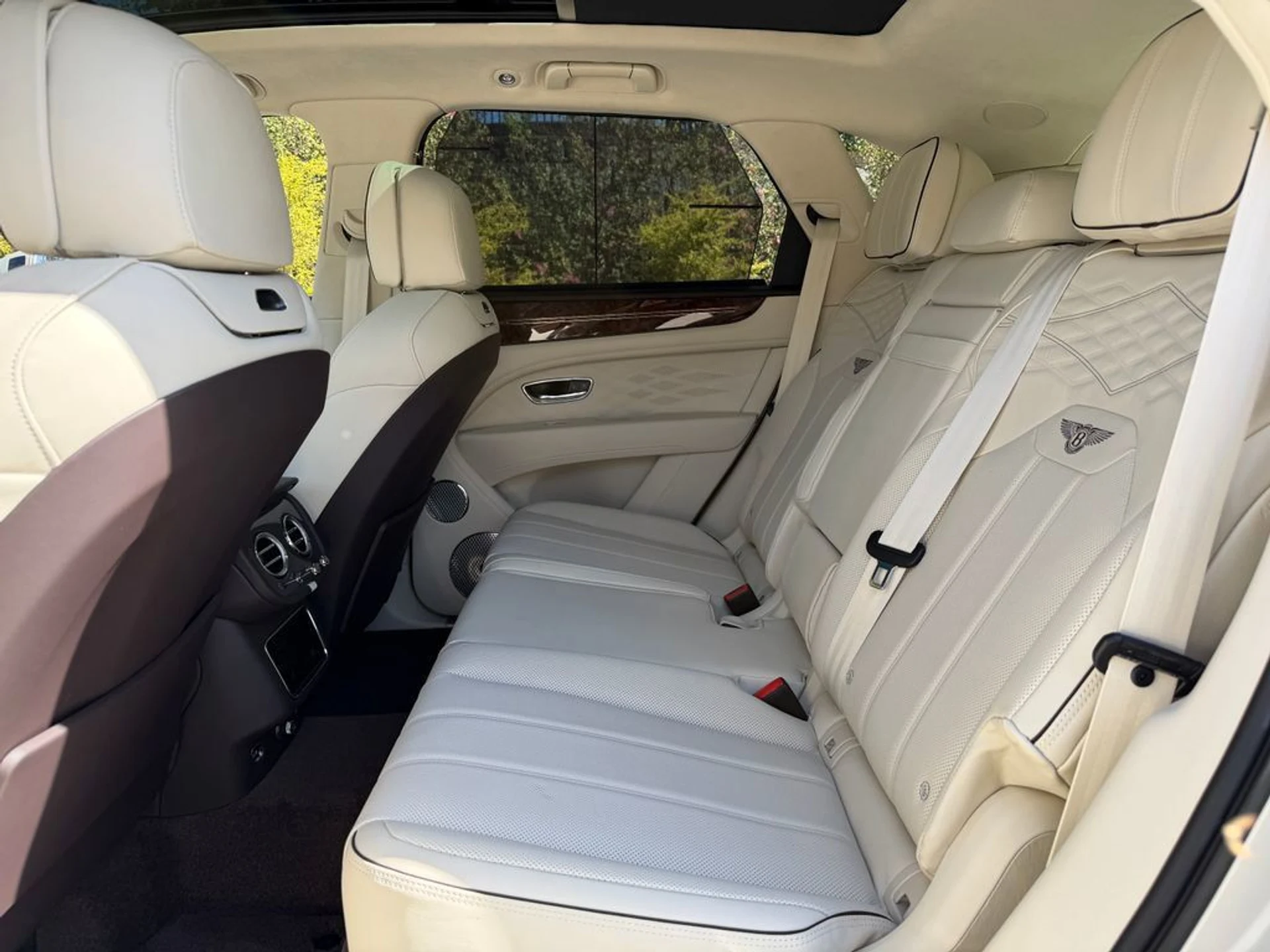 mph039_1492543297_bb4281e3dd594f238e6f46976b21459e_bd983977fa