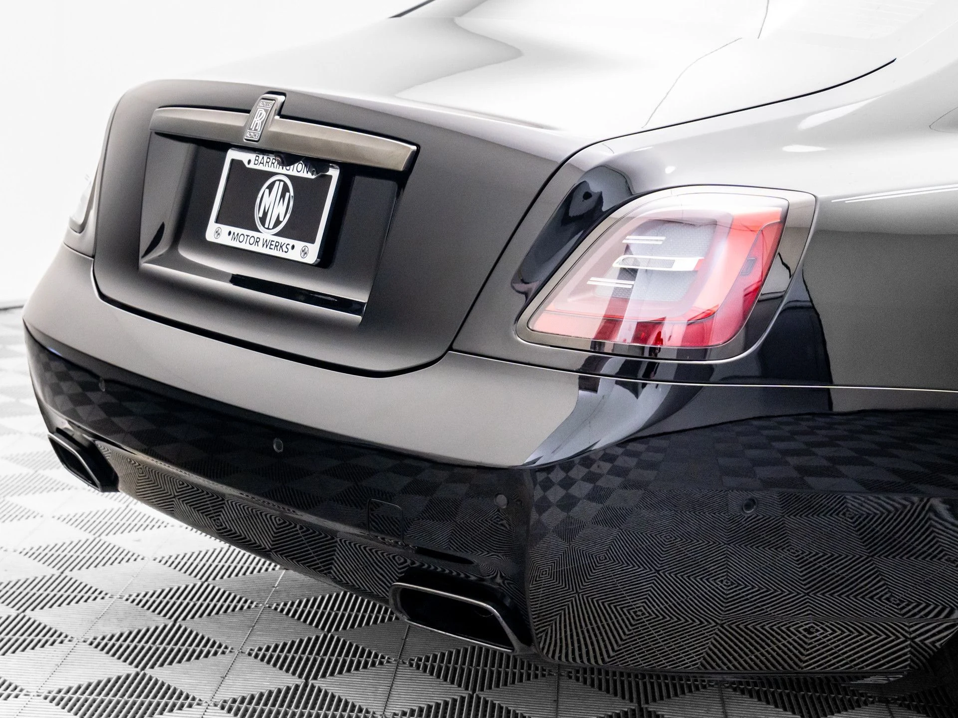 mph039_1498716145_0a273044beb66c15312818cfcb421252x_fde6634901