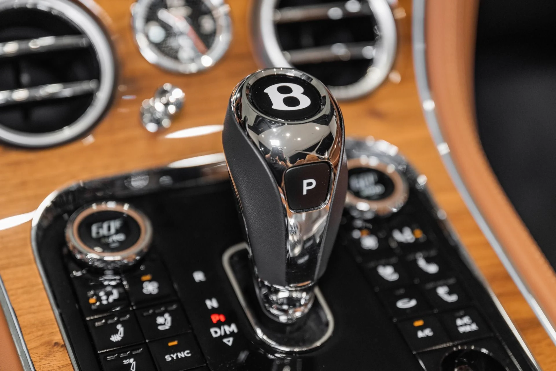 mph039_1505611614_Used_2024_Bentley_Continental_GTC_Edition_8_1784731095_49236f52cd