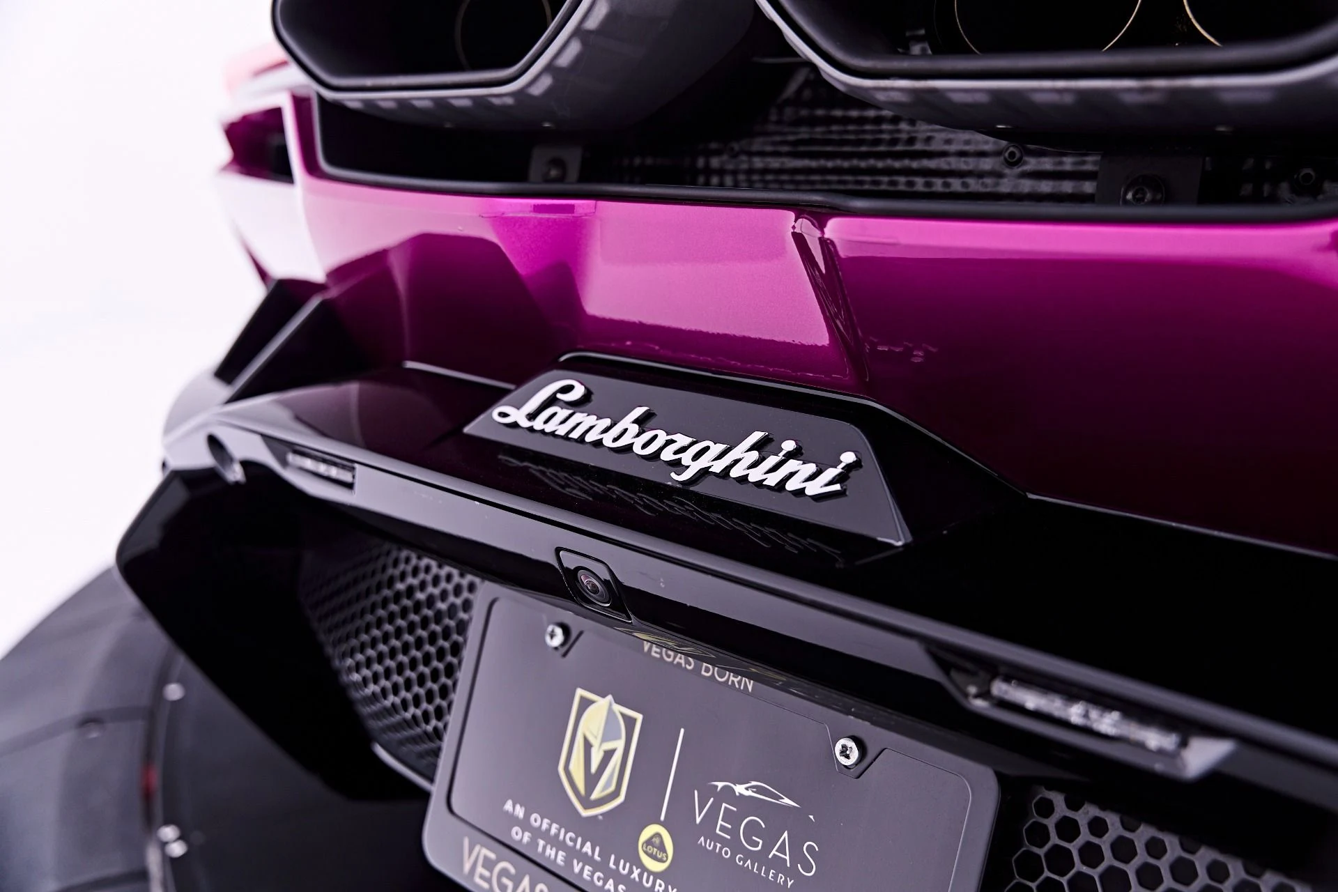 mph039_1514958691_Used_2025_Lamborghini_Revuelto_Base_1782965063_ce00a1931e