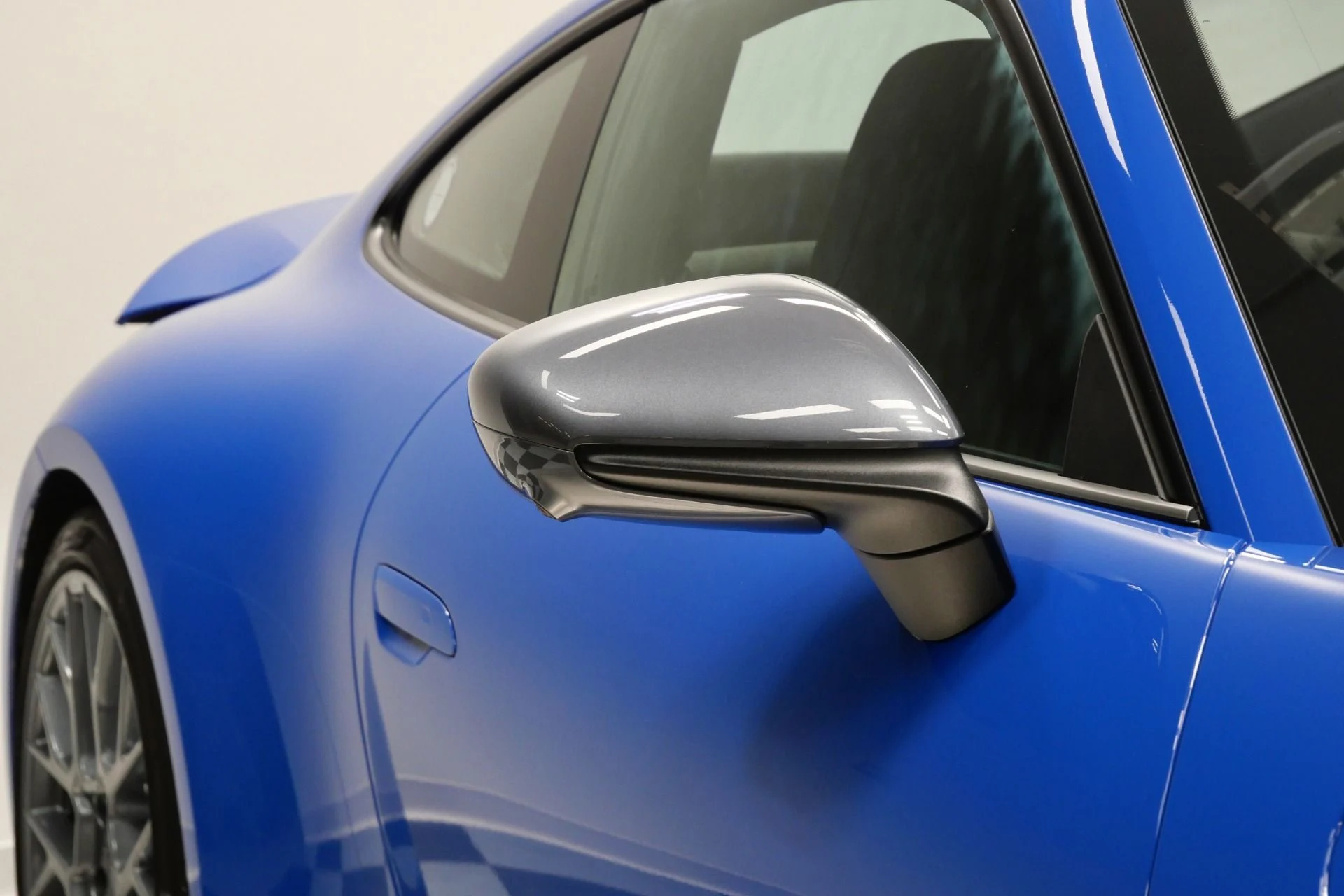 mph039_1534512618_Used_2026_Porsche_911_Carrera_T_As_New_with_12_Miles_6_Speed_Manual_18_Way_Seats_1767115090_f682d346e6