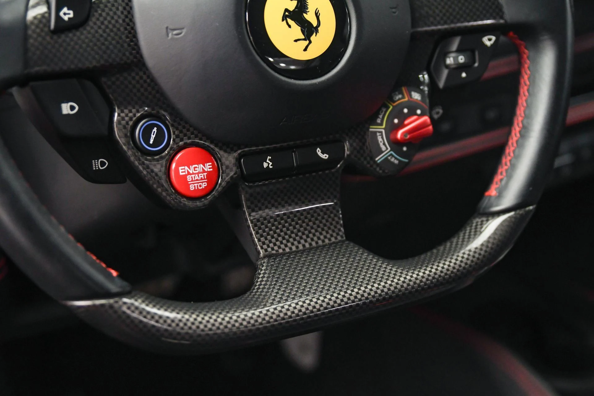 mph039_153771565_cc3d8dd3bf664747a22e290f26919800_67fe25568b