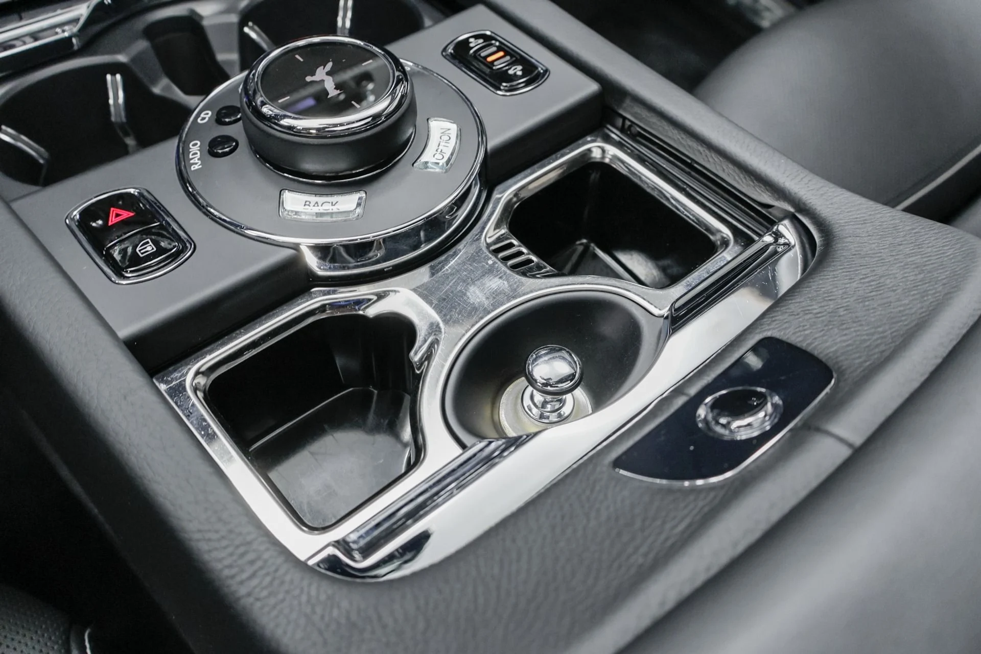 mph039_1544577455_Used_2016_Rolls_Royce_Ghost_Base_1761576592_30cade9bf5