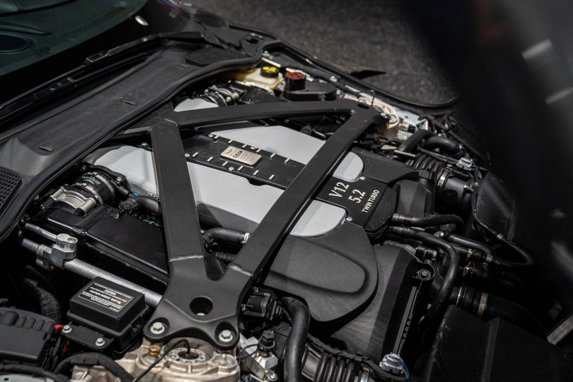 mph039_1562155316_Used_2020_Aston_Martin_DBS_Superleggera_1767994594_ddf6006f59