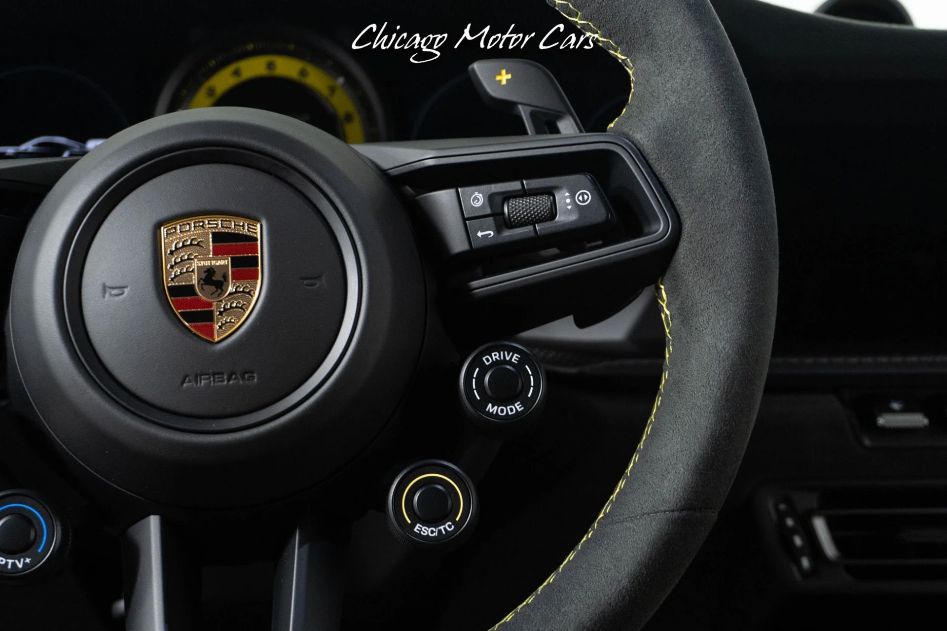 mph039_1572820878_13397_p40_l_3c63ccce09