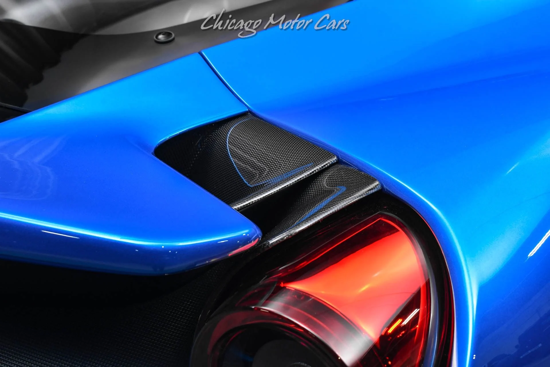 mph039_1579817049_13411_p40_l_ca19ae4cd3