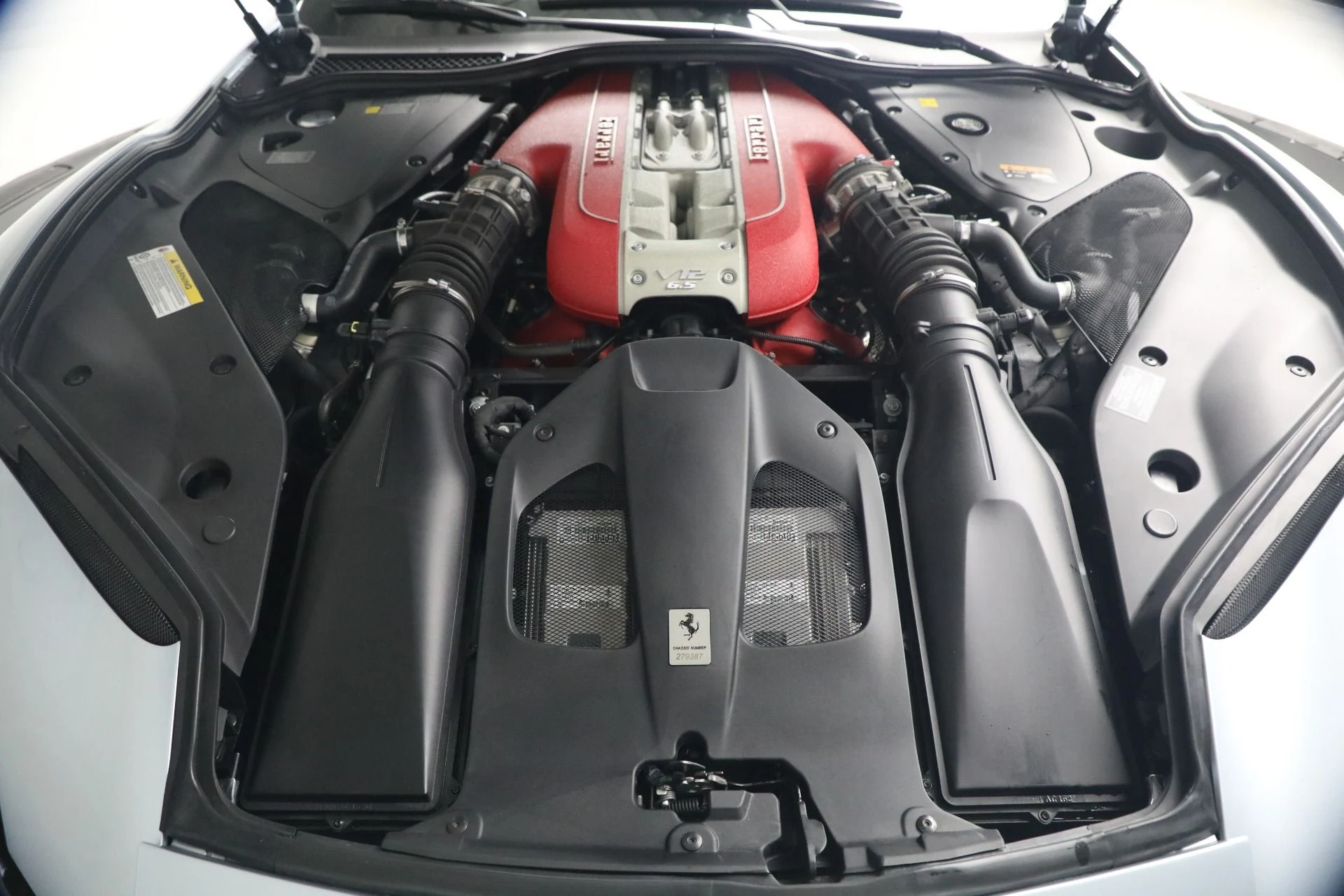 mph039_1587072498_Used_2022_Ferrari_812_GTS_1785790063_51c91f25e9