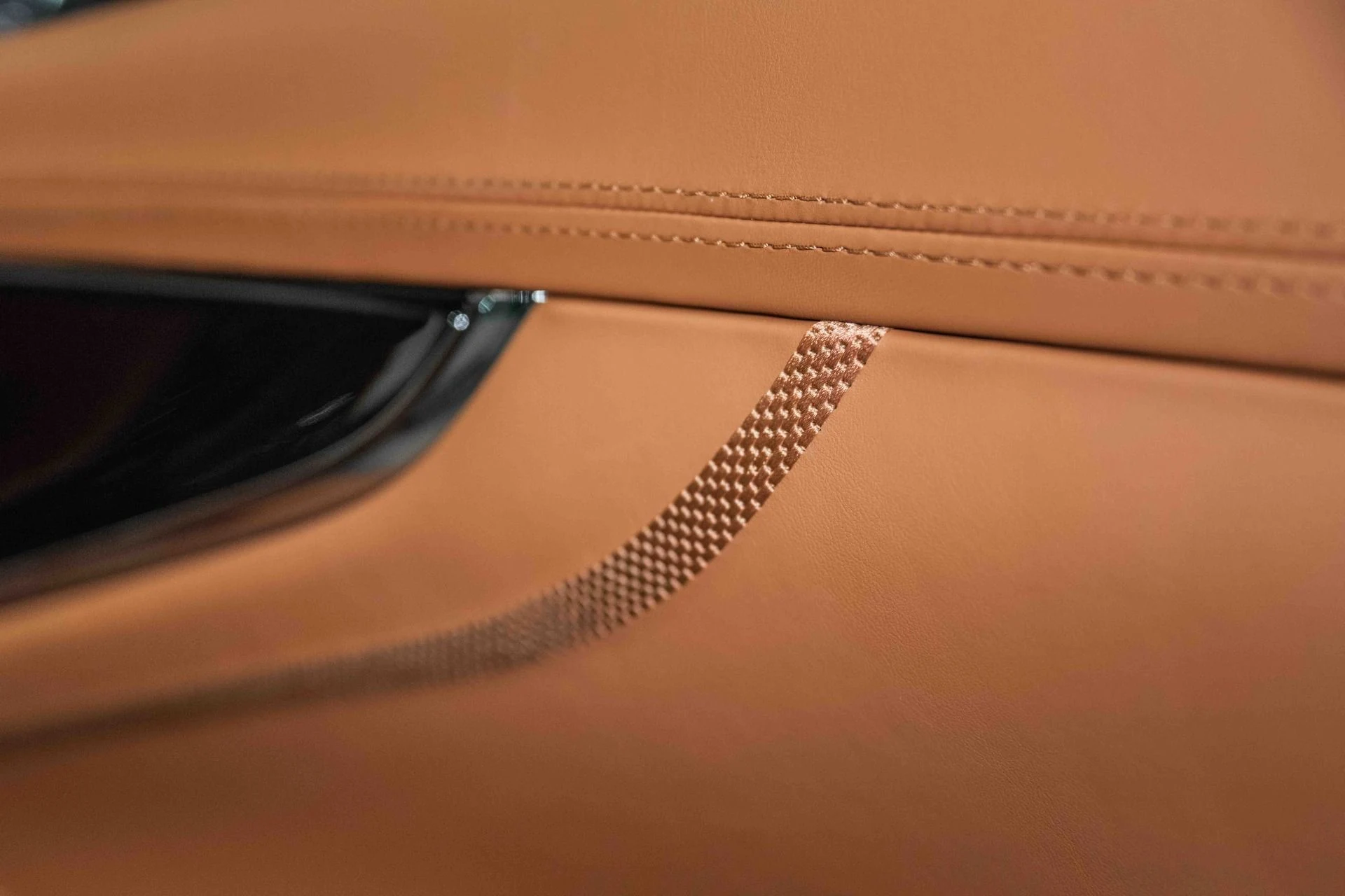 mph039_1593168006_Used_2025_Aston_Martin_DBX_707_1730812755_f75c76ba77