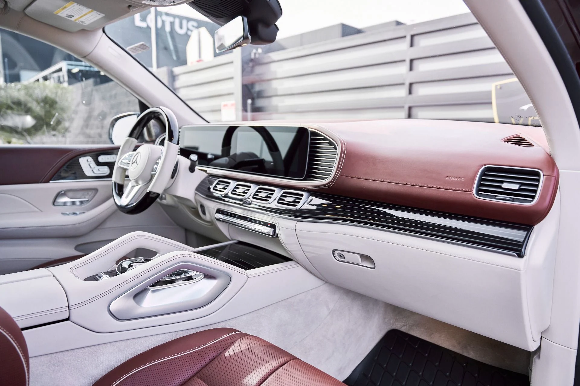 mph039_1608158165_Used_2022_Mercedes_Benz_GLS_Maybach_GLS_600_1769655627_20035ce2bd