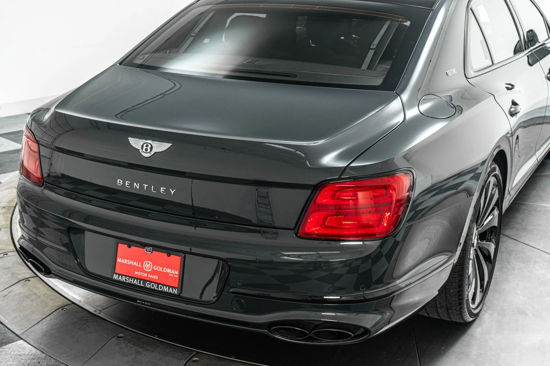 mph039_1619998490_Used_2024_Bentley_Flying_Spur_Edition_8_243_K_MSRP_Rotating_Display_Panoramic_Roof_1782501825_5b9e49eaad