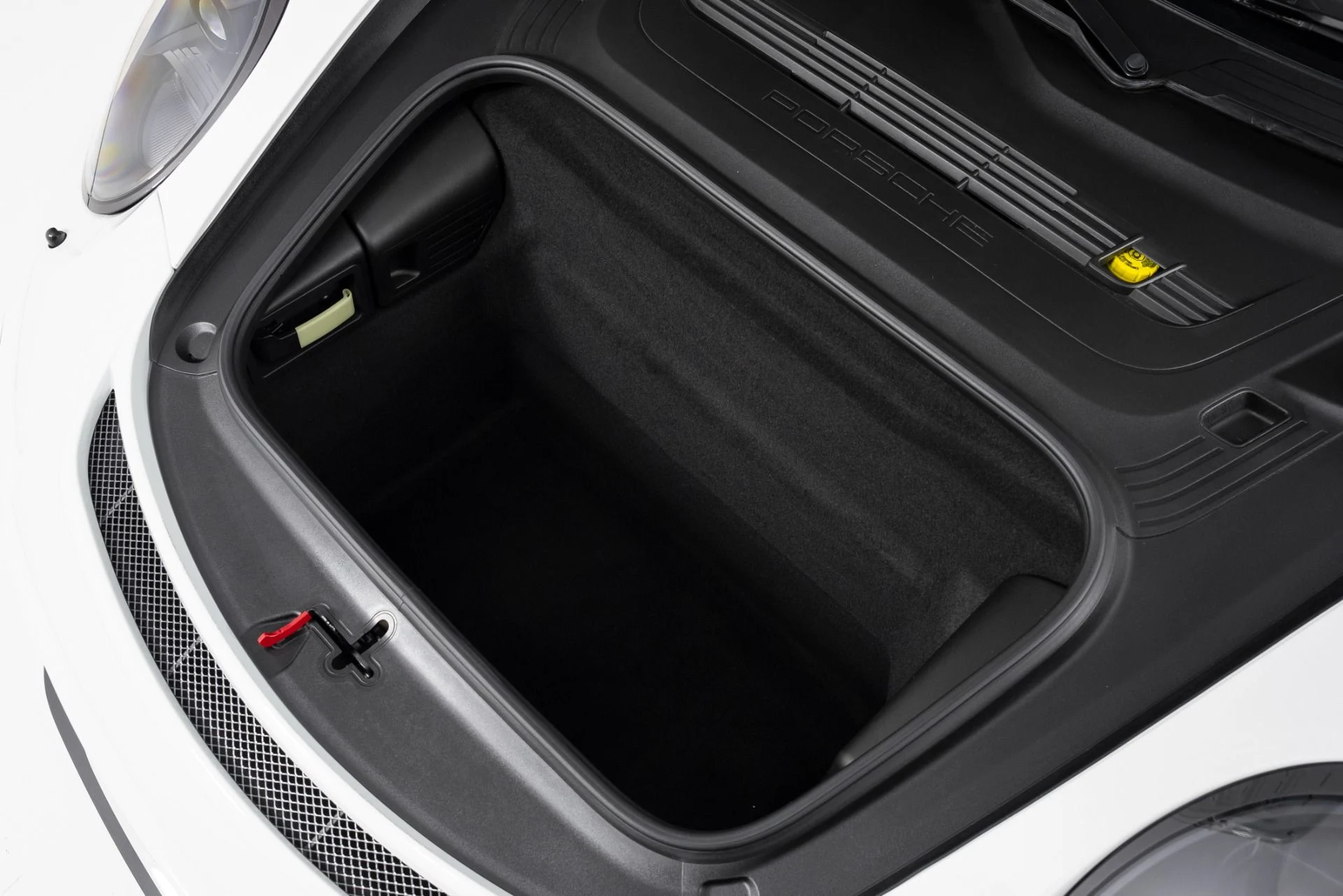 mph039_162874599_Used_2015_Porsche_911_GT_3_1755021442_757ee362e1