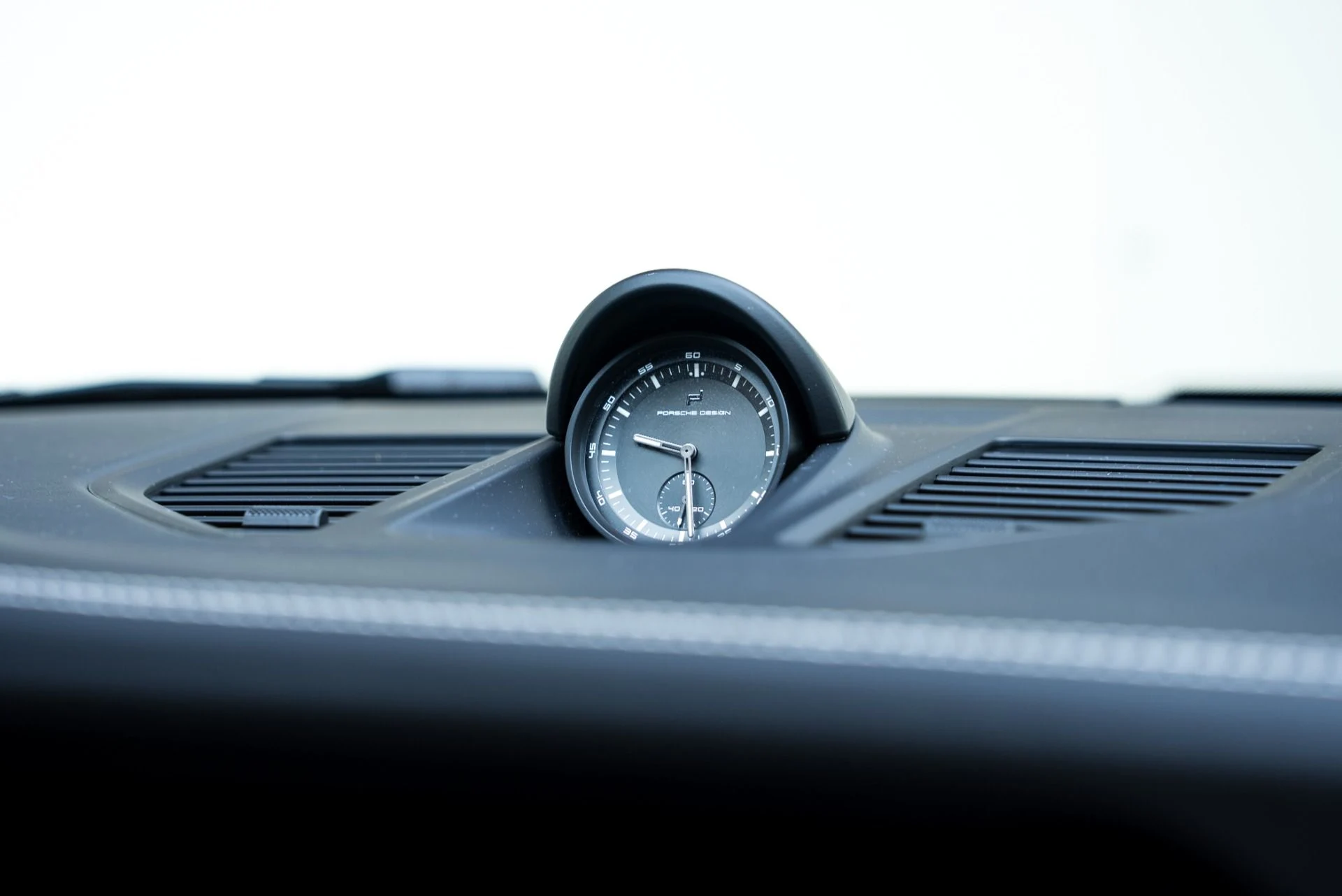 mph039_1630917622_Used_2024_Porsche_911_Turbo_S_1769194058_1a1e4672fd