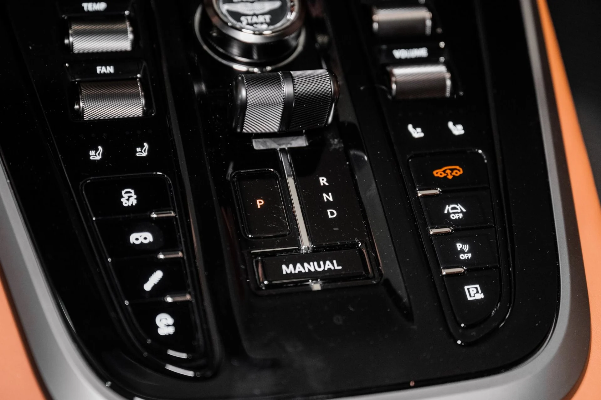 mph039_1636436802_New_2026_Aston_Martin_DBX_S_1775443121_c3aaa88fdd