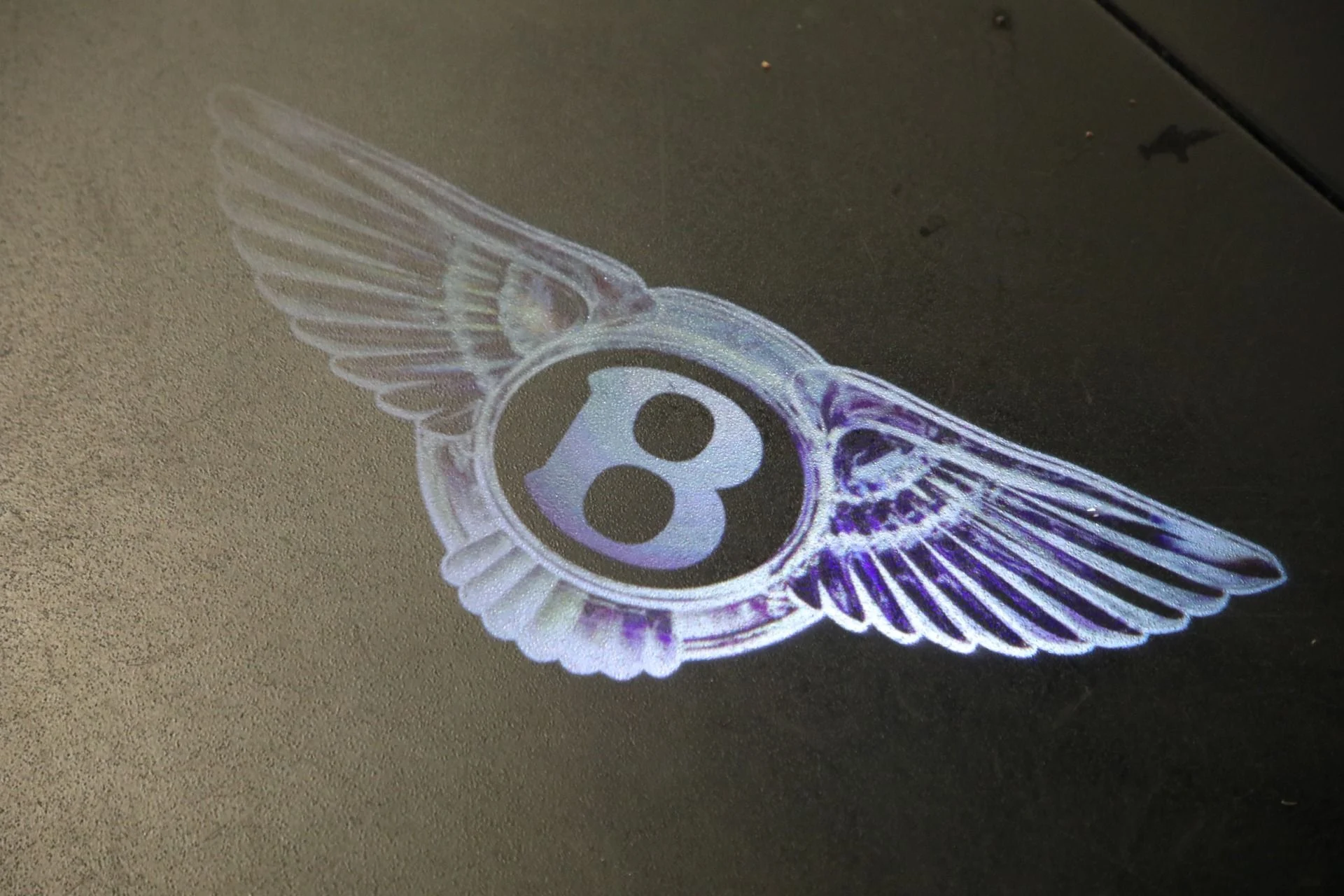 mph039_1651220960_New_2025_Bentley_Bentayga_EWB_Azure_V8_7efea45fc5