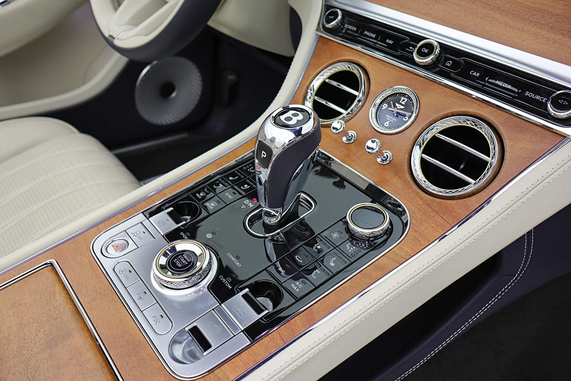 mph039_1663173917_Used_2024_Bentley_Continental_GTC_Azure_V8_LEASE_OPTIONS_AVAILABLE_721b14770e