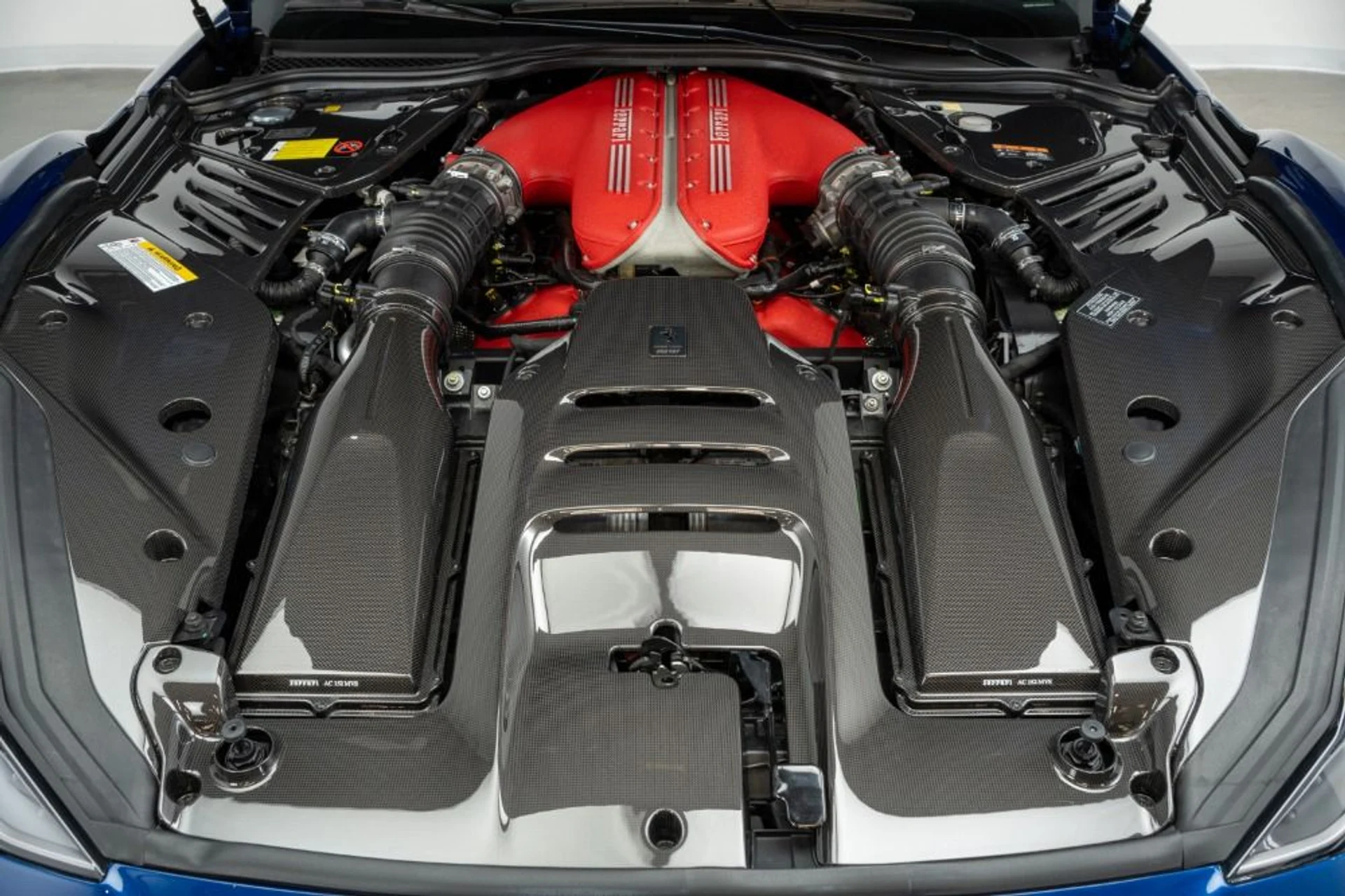 mph039_1671915286_Used_2022_Ferrari_812_Competizione_a4d354a483