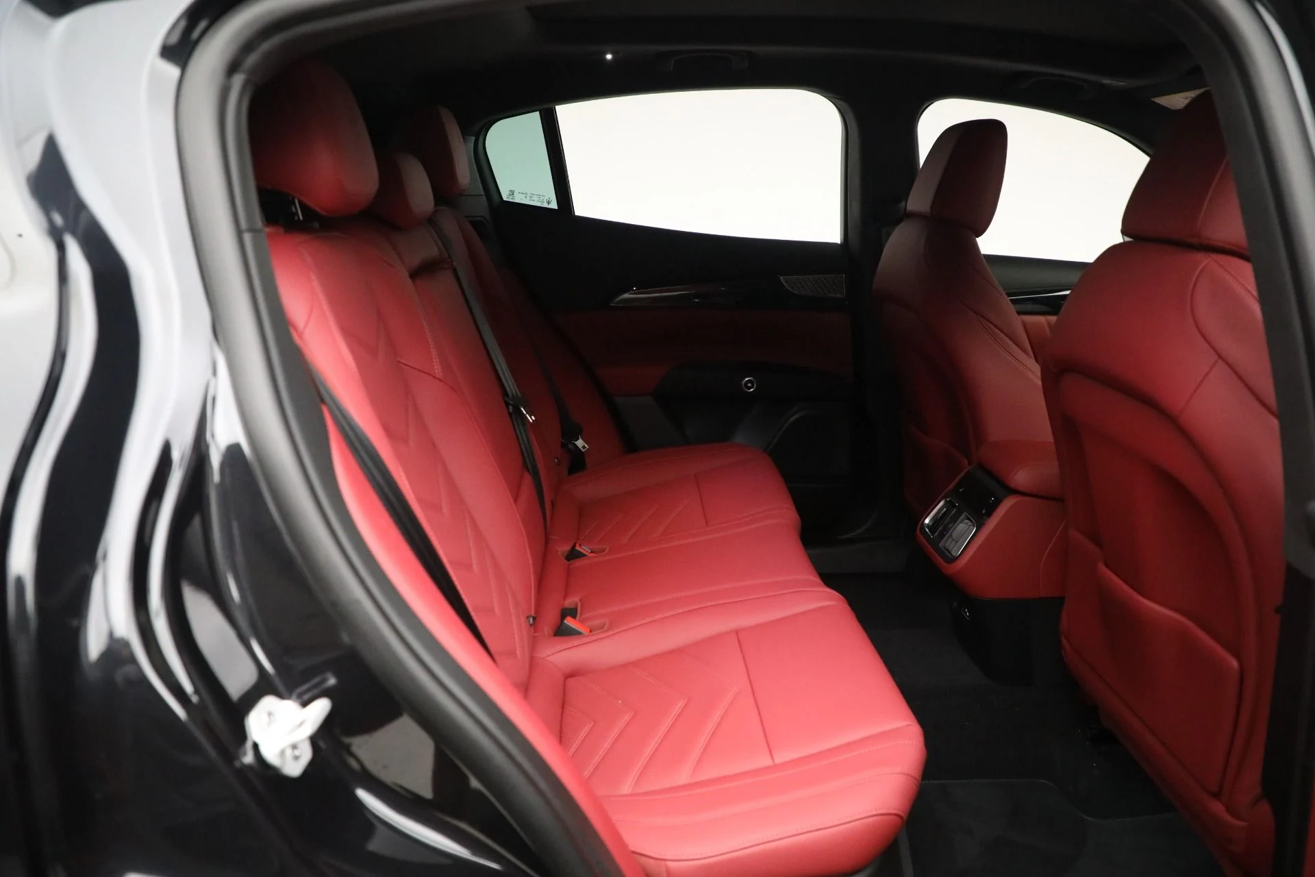mph039_16781417_New_2025_Maserati_Grecale_Folgore_62aa6d05ec
