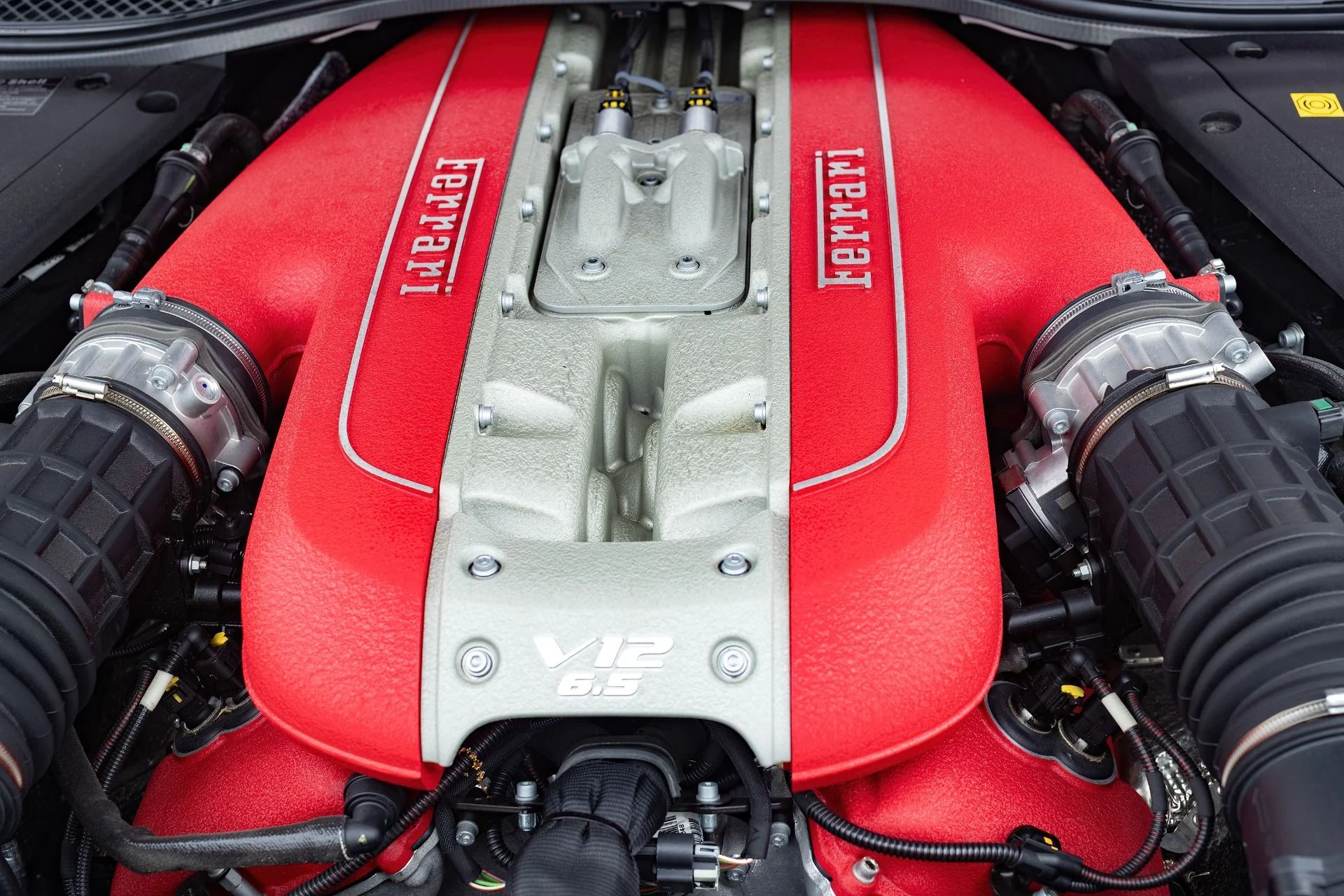 mph039_1682974856_Used_2020_Ferrari_812_Superfast_1765217828_bf43508f49