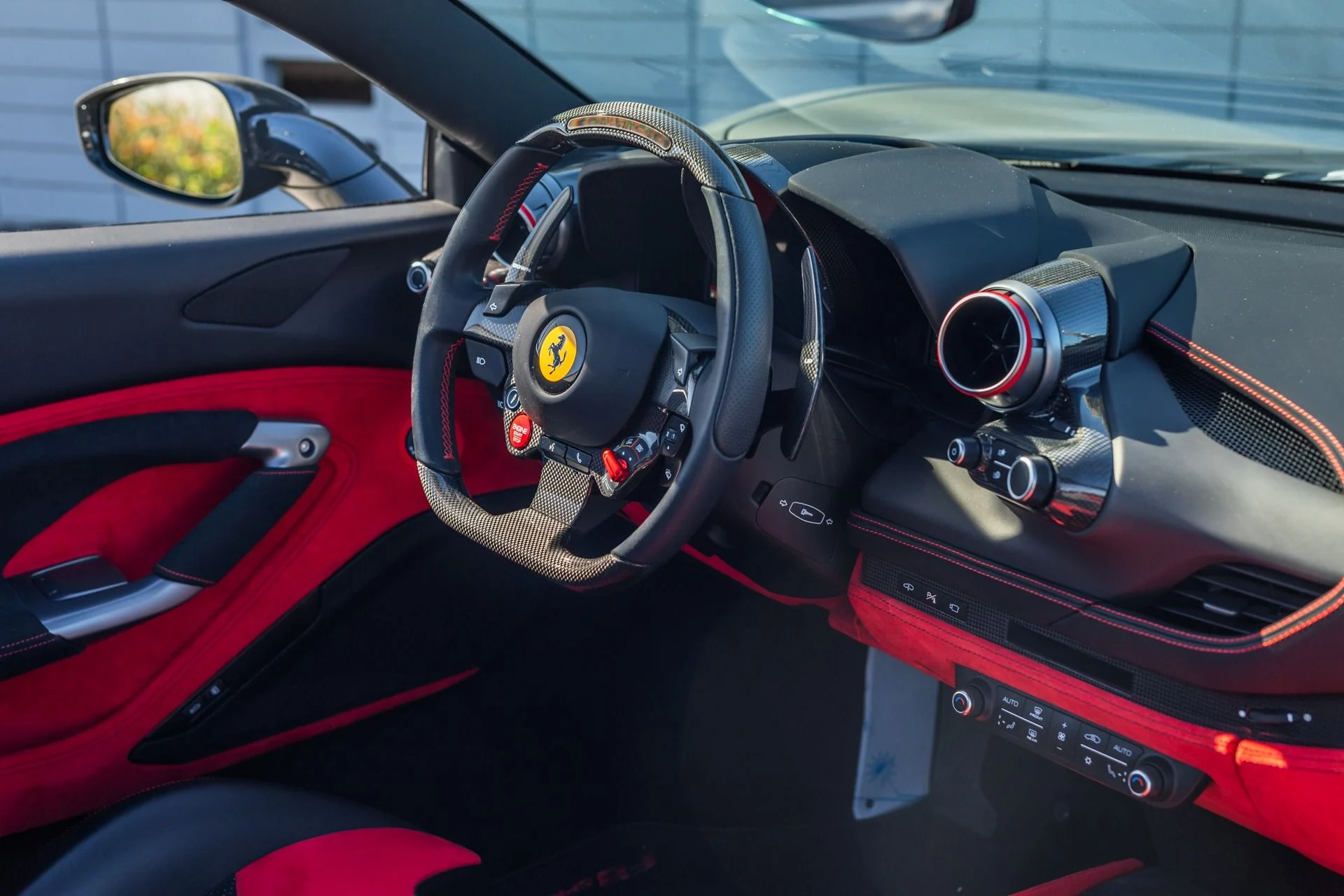 mph039_1695343356_Used_2023_Ferrari_F8_Spider_1736988452_099d672a12