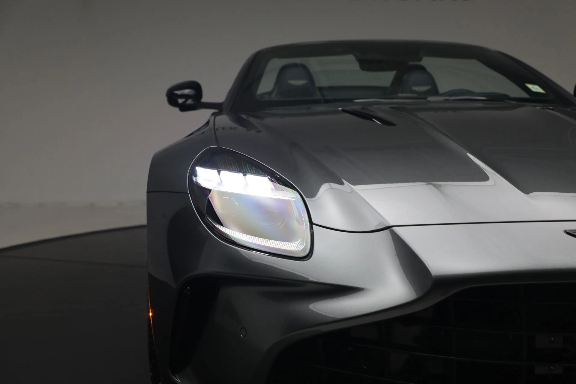 mph039_1695829087_New_2026_Aston_Martin_Vantage_S_Roadster_1787407546_47a5163c20