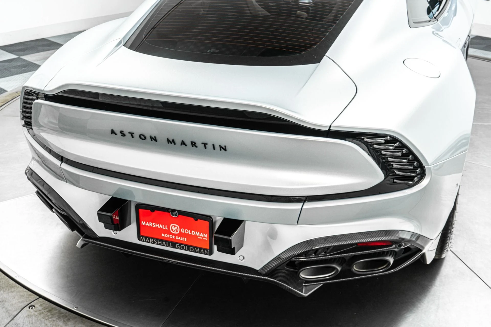 mph039_169620661_Used_2025_Aston_Martin_Vanquish_Huge_542_K_MSRP_Low_Miles_Extensive_Carbon_Fiber_1786477789_c292450cf0