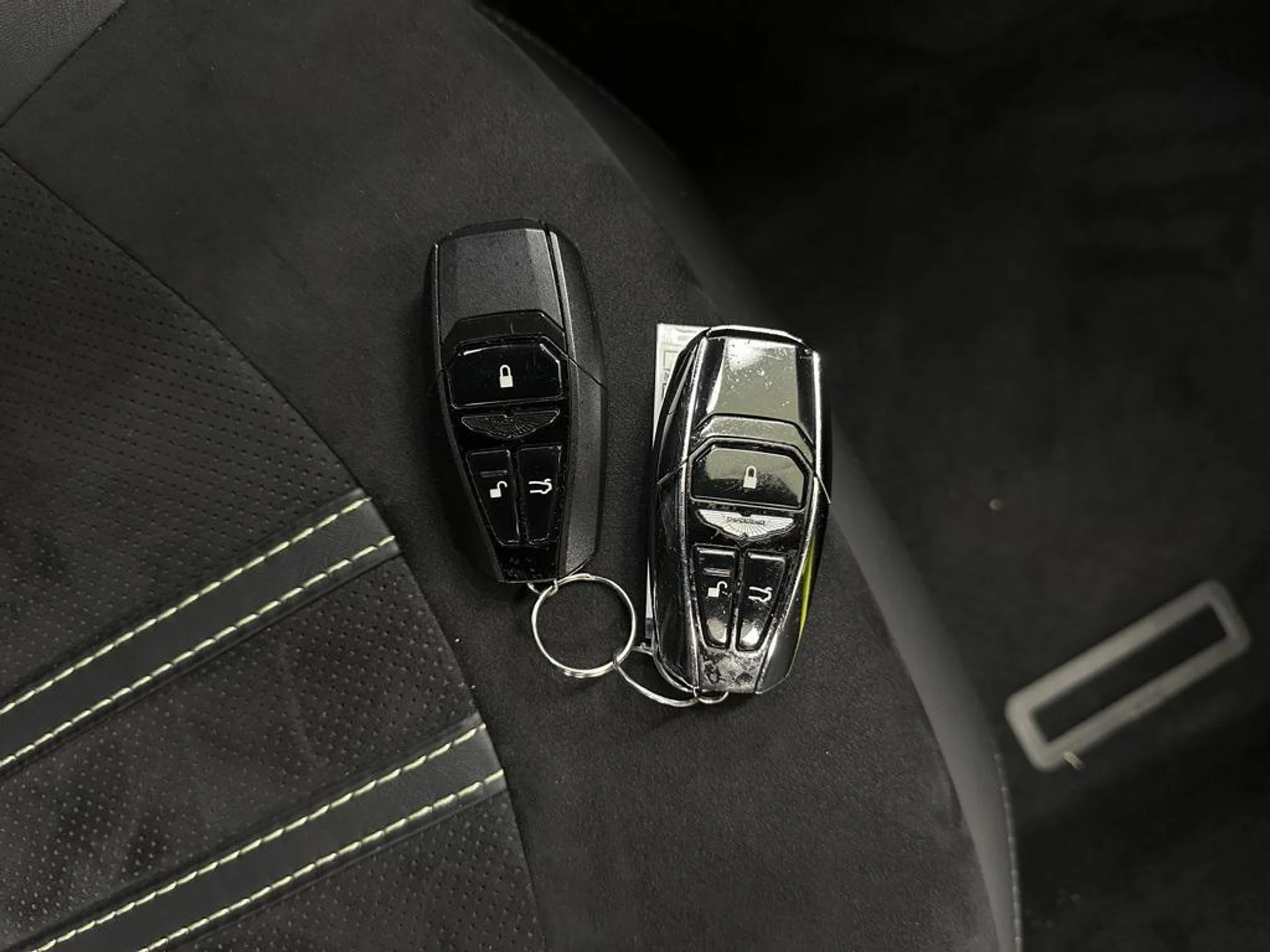 mph039_1698722106_r_GV_1se_c2_Aj4u_Cc1t_Zd75_R_Tf4_Nc_b66c6a556d