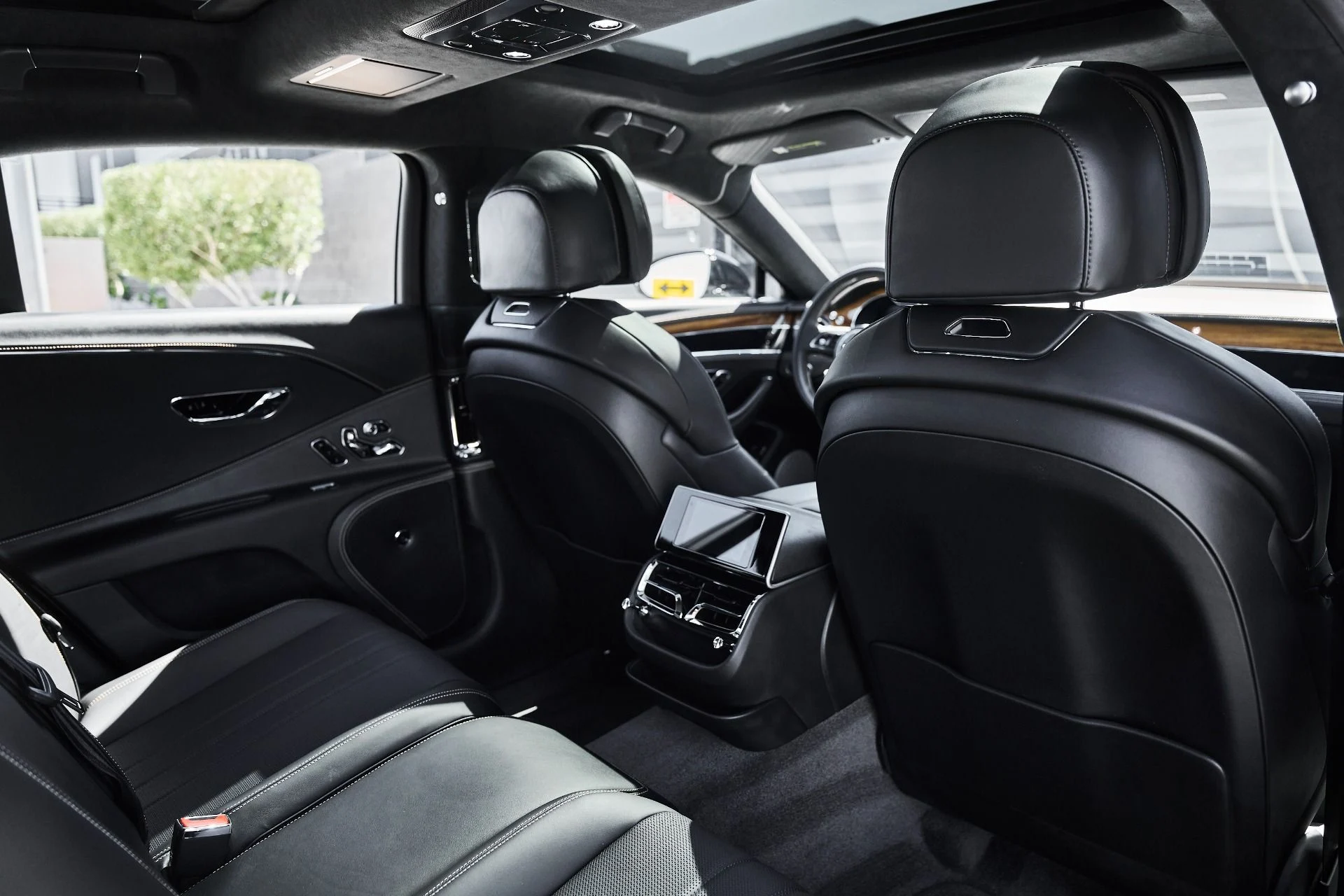 mph039_1700409982_Used_2024_Bentley_Flying_Spur_1782150689_d1ab0387fd