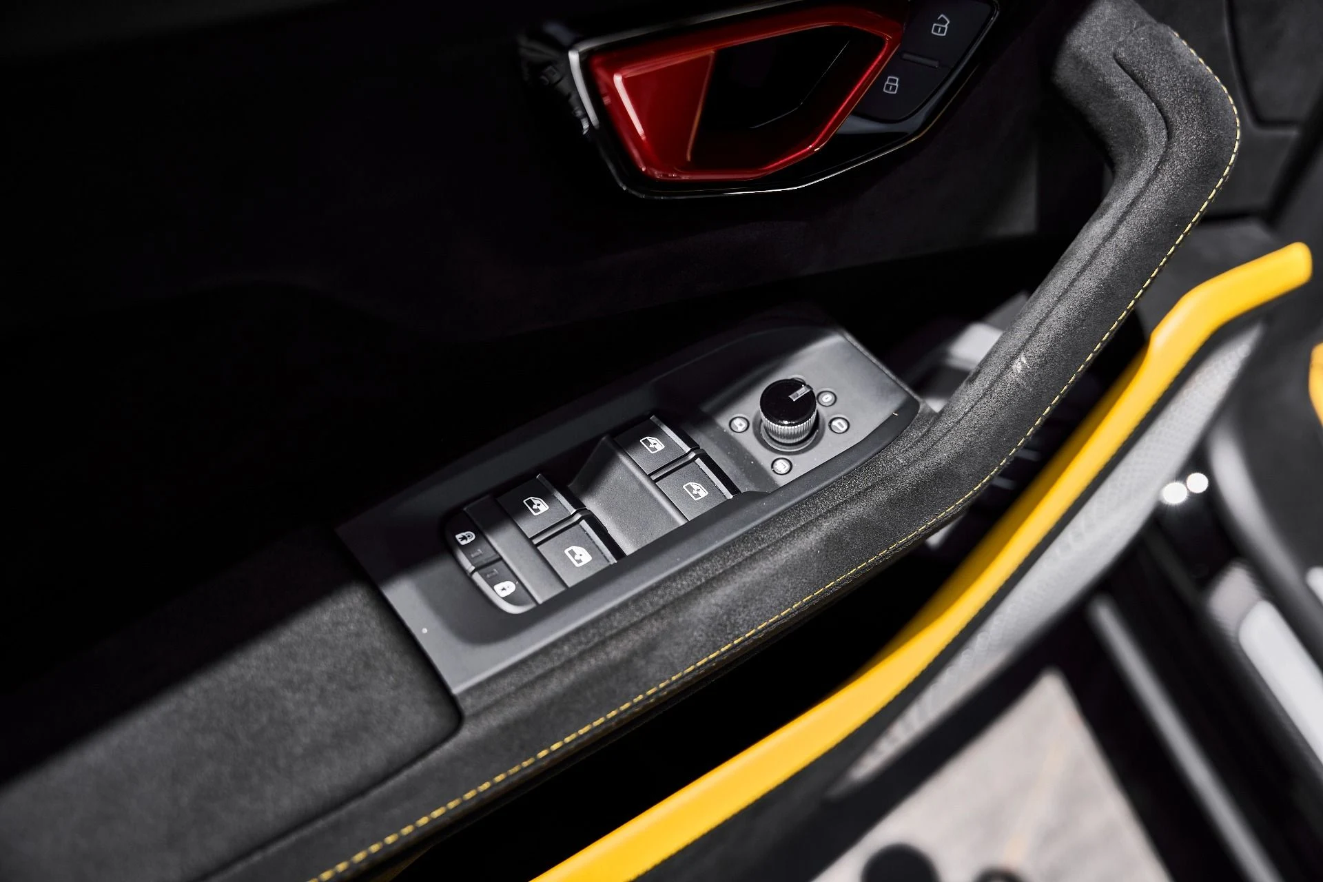 mph039_1703712691_Used_2024_Lamborghini_Urus_Performante_1778117013_fa5804e65a
