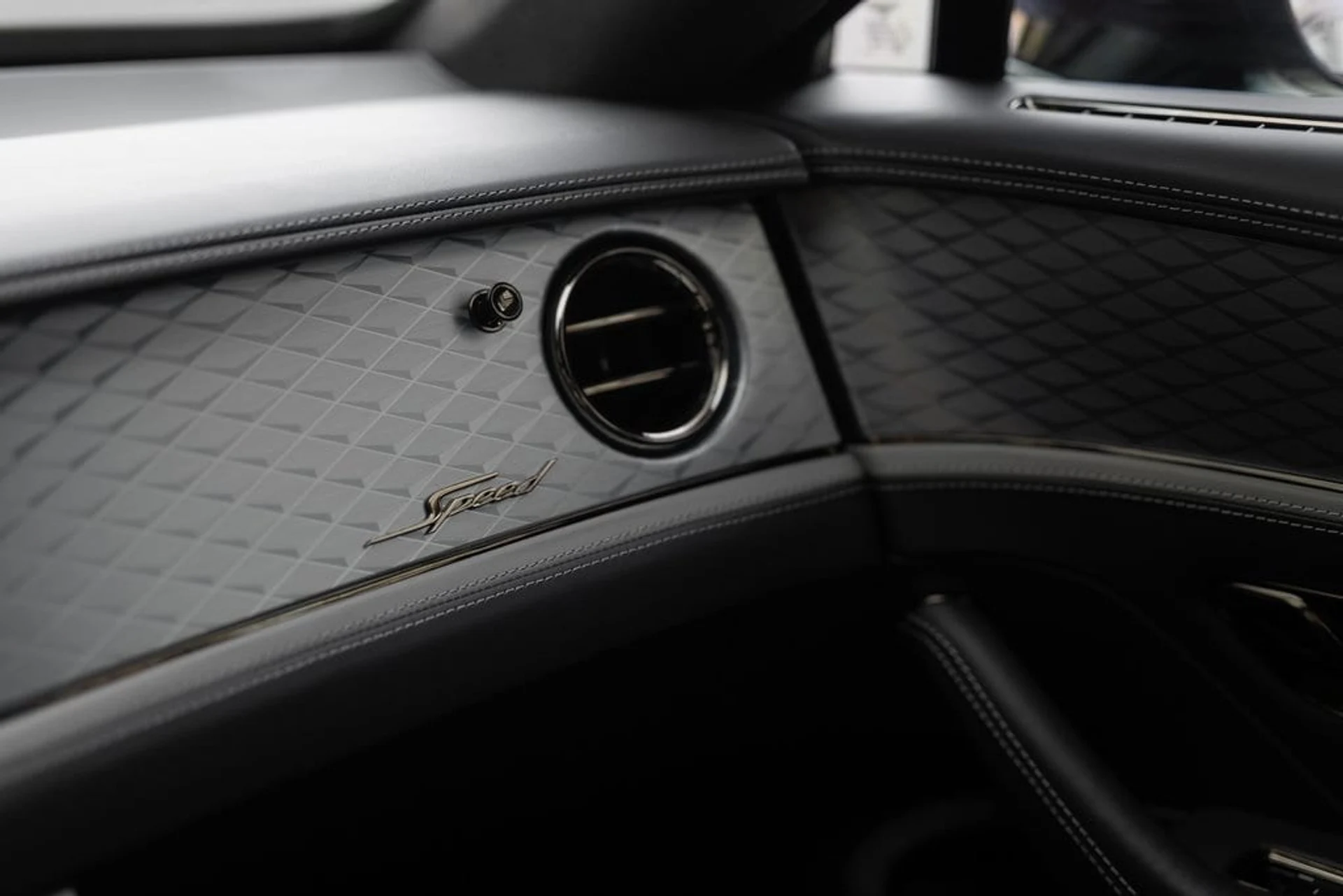 mph039_1712818252_d155a3ea6b1fef0e4163bb1a9fb77e35x_1092461f2f