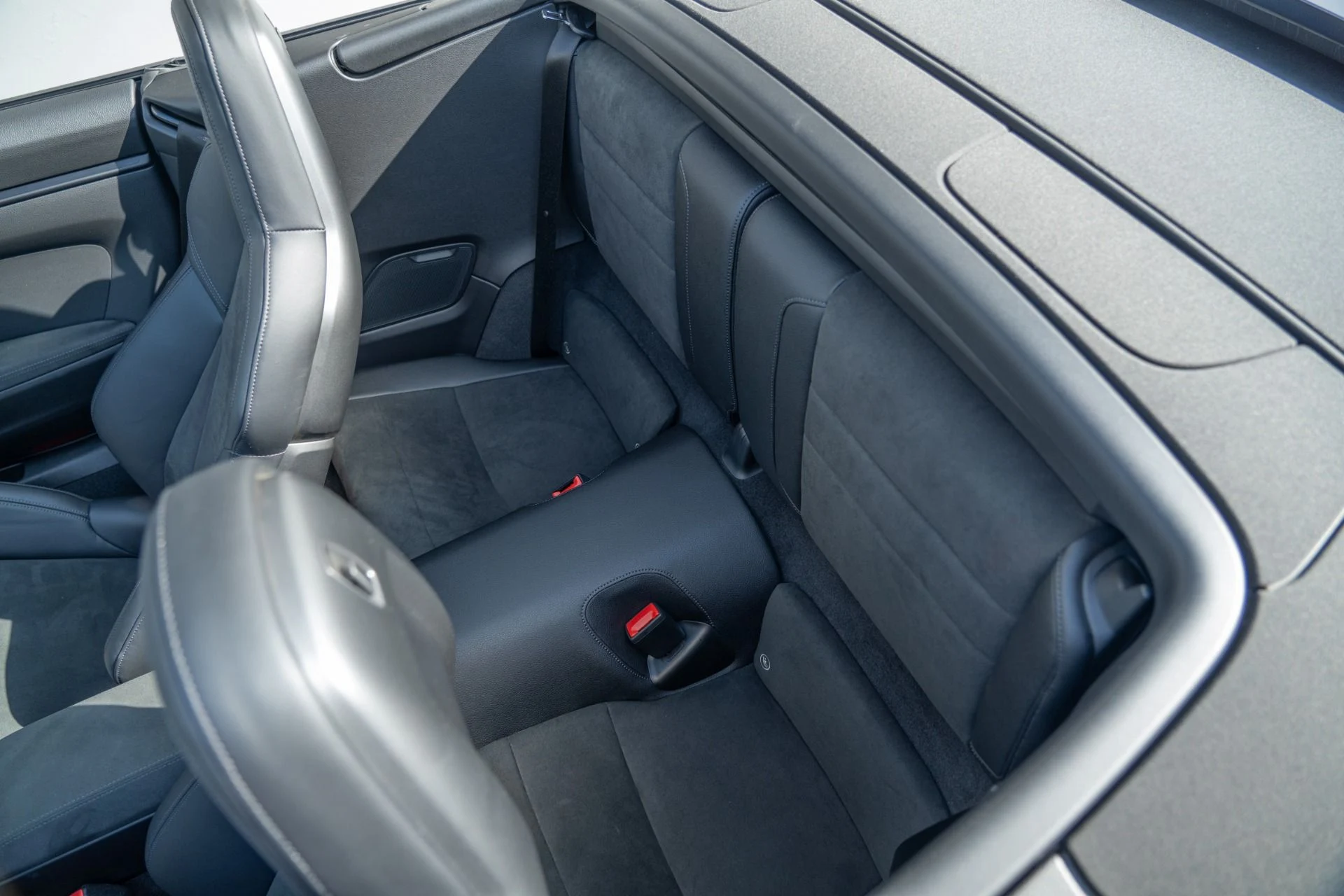 mph039_1721801047_Used_2024_Porsche_911_Carrera_GTS_1761603097_1ccb84f72a