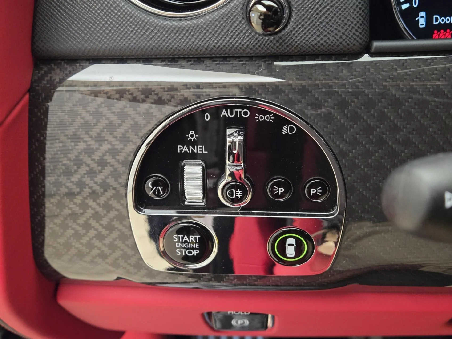 mph039_1736631371_Used_2022_Rolls_Royce_Black_Badge_Cullinan_1773381779_ae31a05a4d