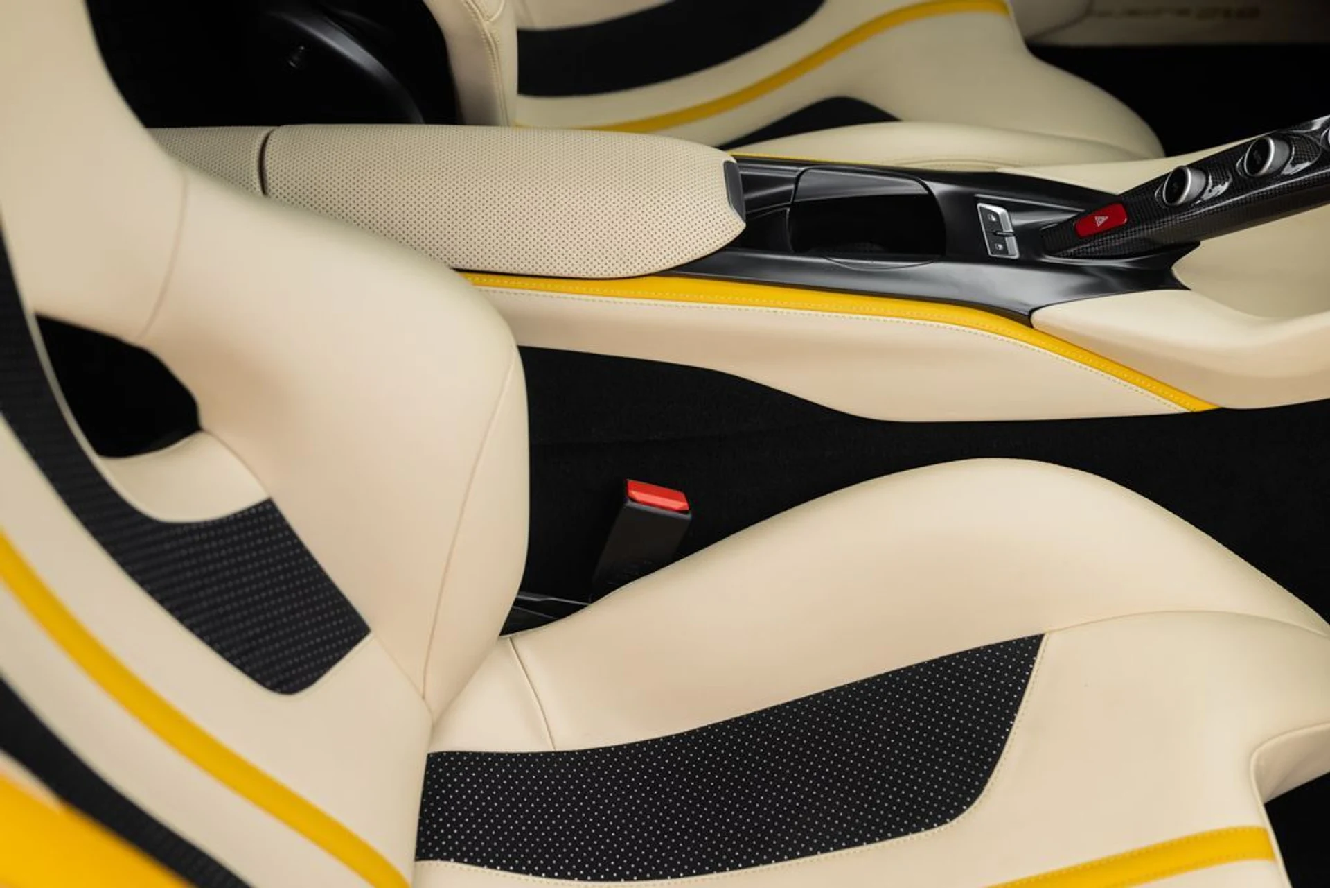 mph039_174391128_70b7890115b1854a3c9acbb726a68977x_a16046ef9b