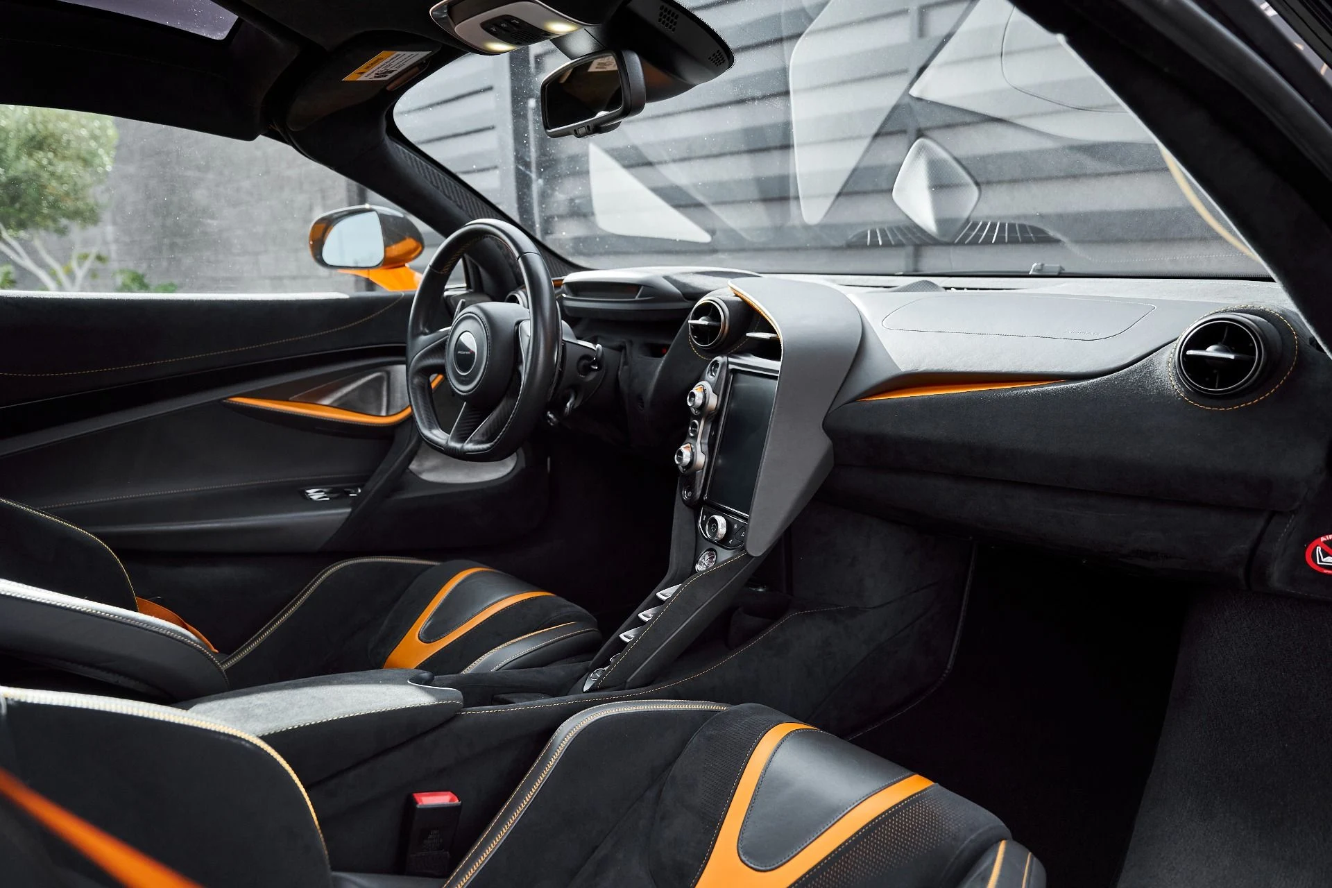 mph039_1750006041_Used_2018_Mc_Laren_720_S_Performance_1766270117_8bf24d61a4