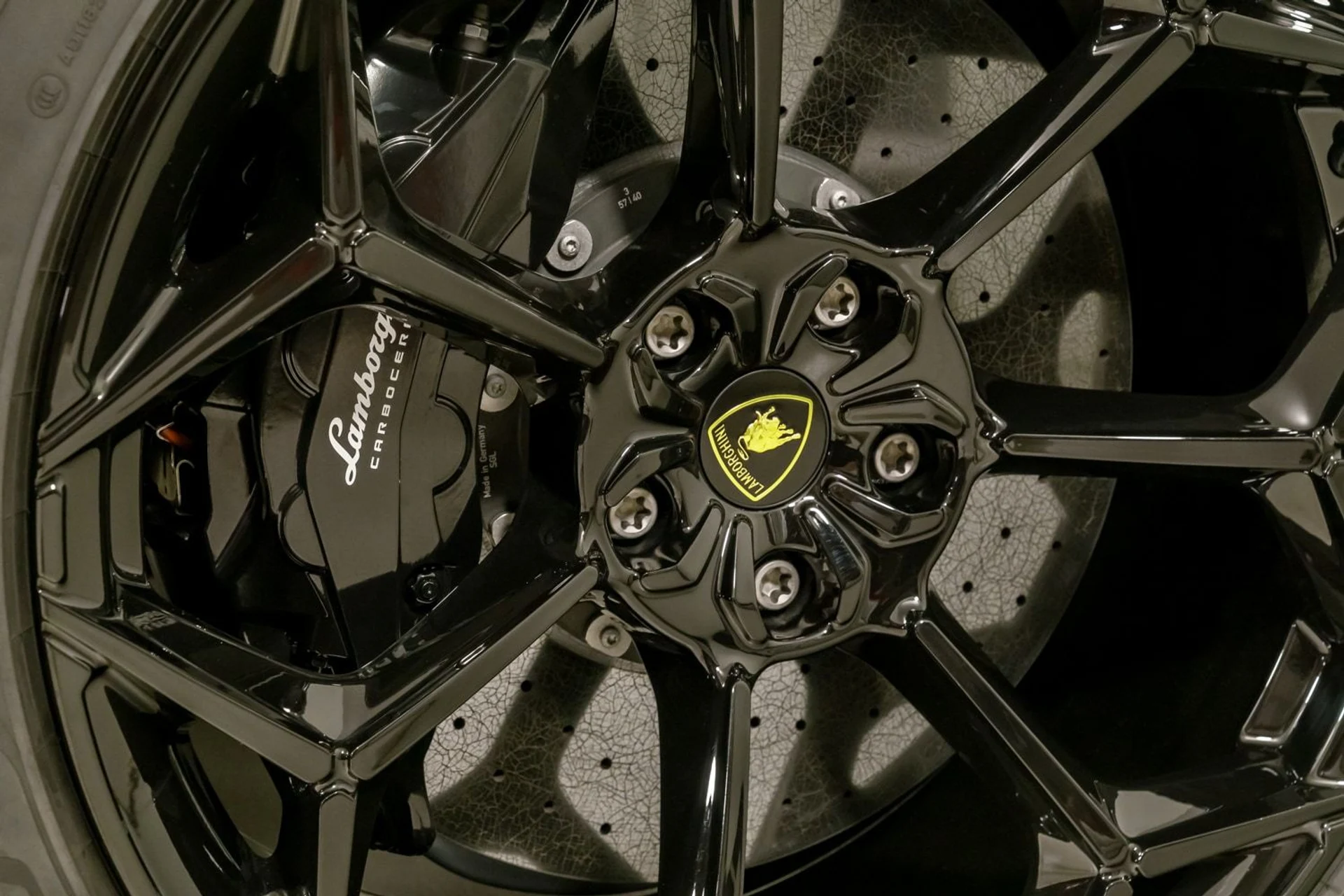 mph039_17615963_c0fe1873da83492bbf7bb64c7aeb69cf_84f770c7f8