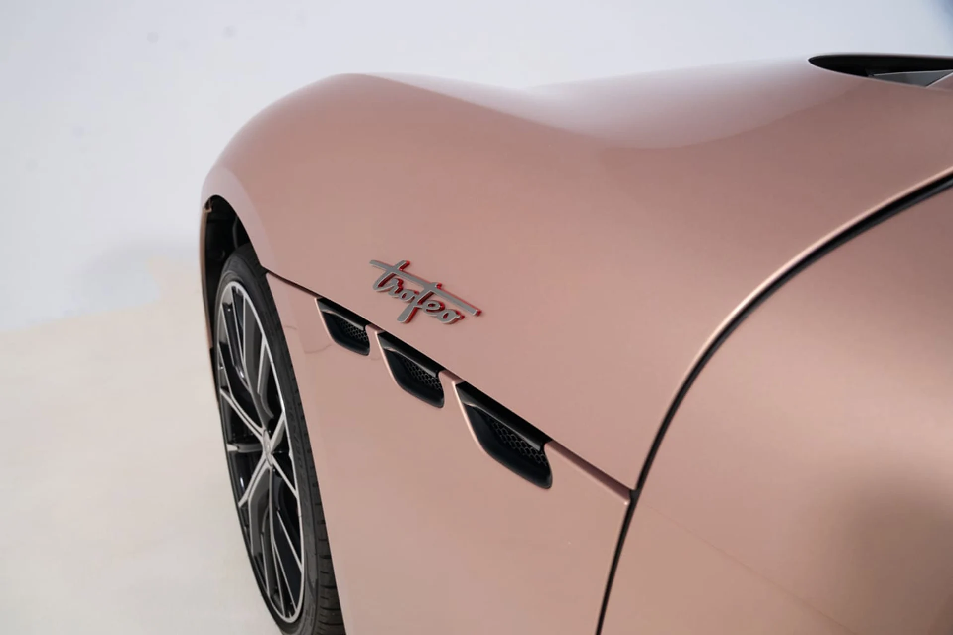 mph039_178153340_6ce59fc957d9466a88c23e28f76584c2_fa9465a57e