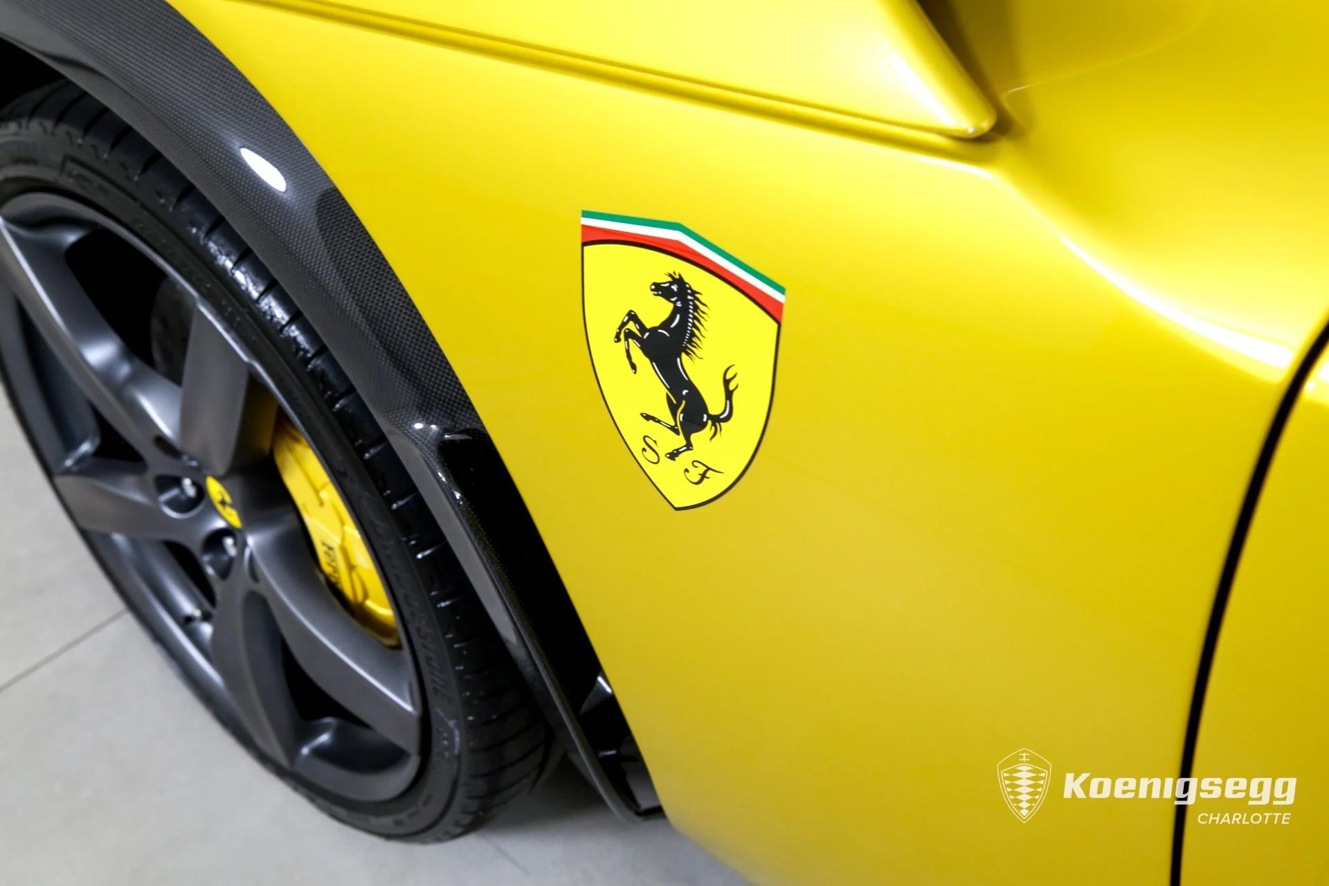 mph039_1783970623_Used_2024_Ferrari_Purosangue_1756310103_5fe31ee353