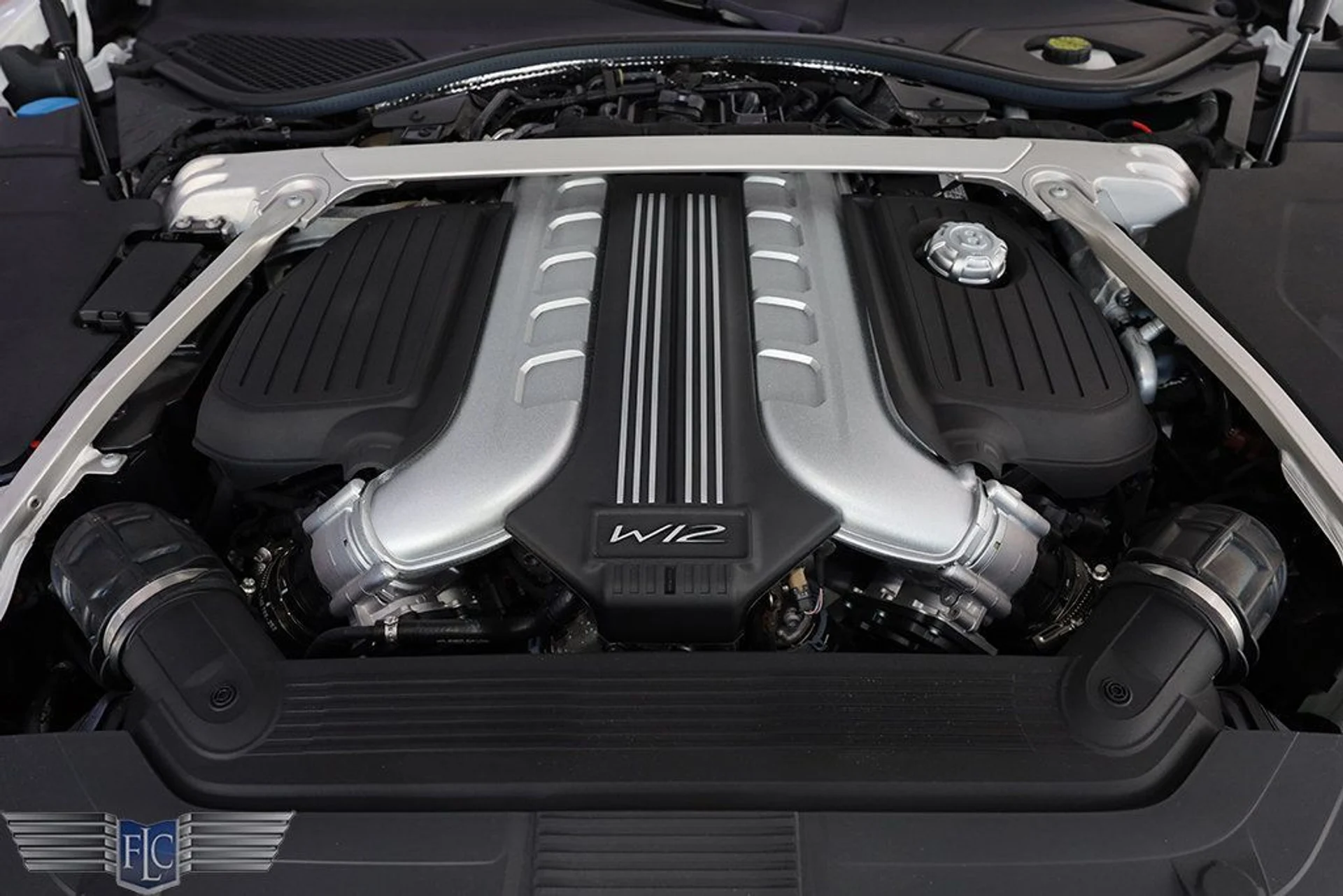 mph039_1789917587_used_2024_bentley_continental_gtspeedconvertible_6305_22967933_40_1024_dcf38074db