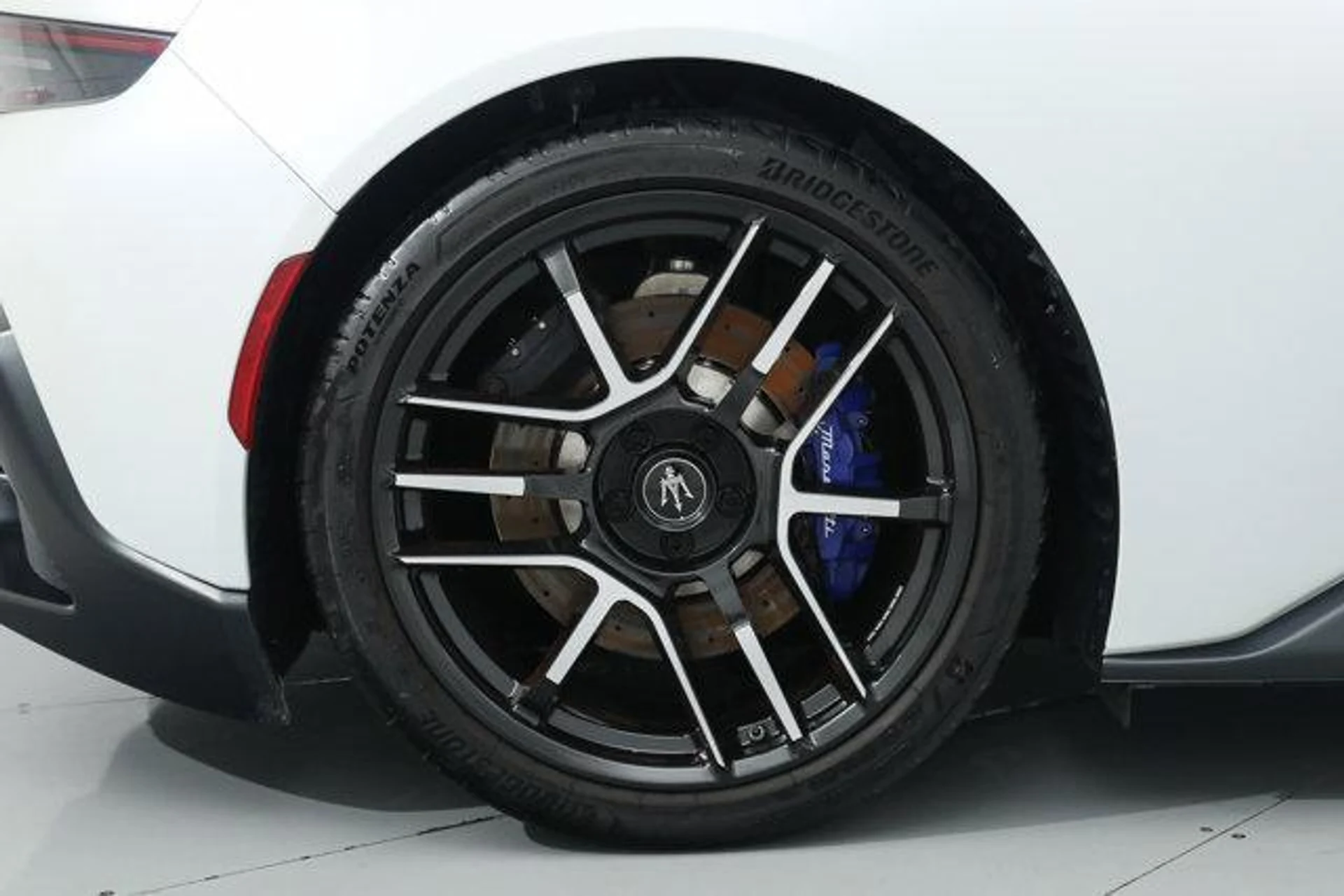 mph039_1808955567_Ys2e_Tak_Nps9_Su_WHWTYKF_8w_Je_YF_8_beb171c5f8