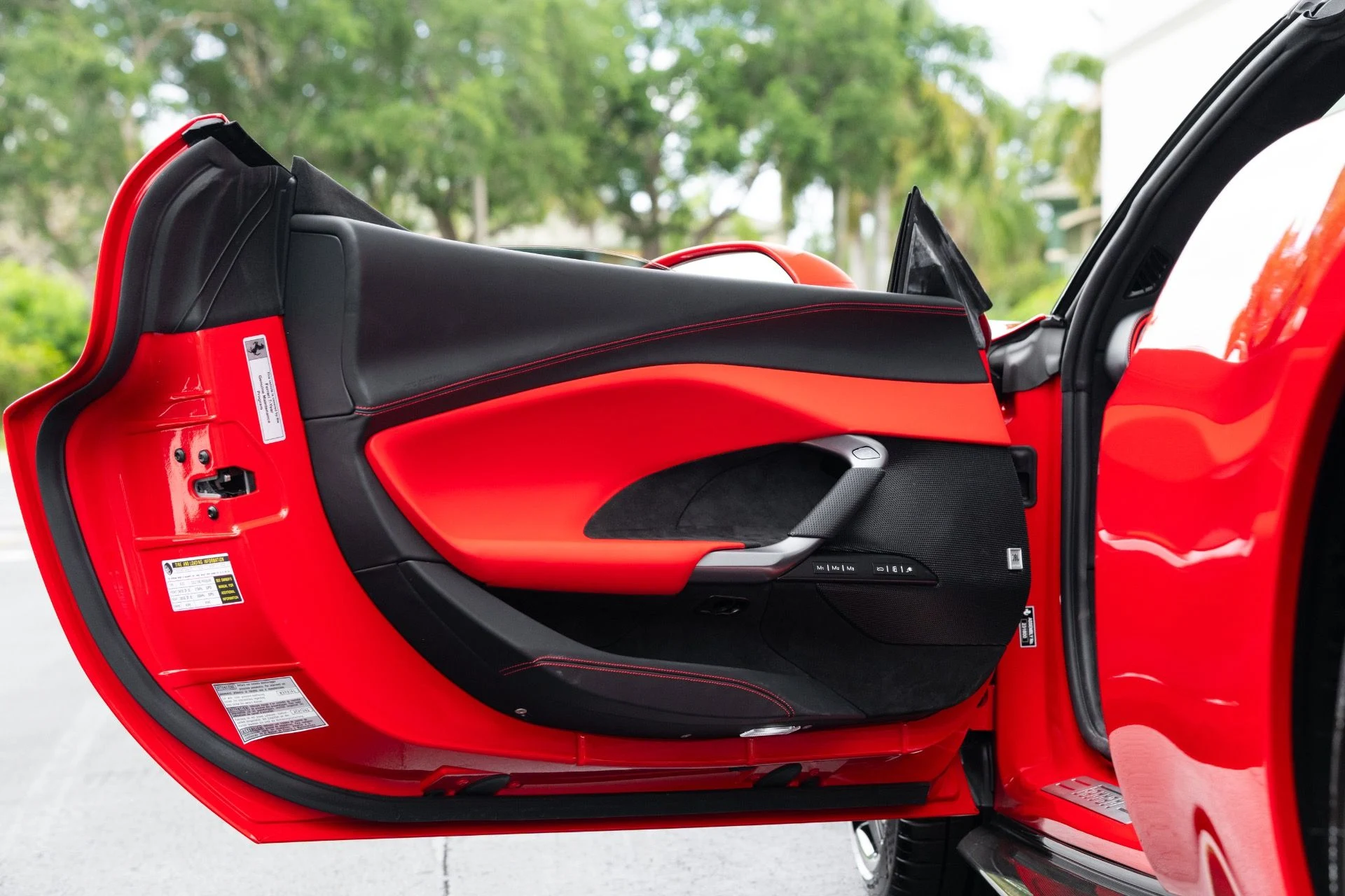 mph039_181799381_Used_2024_Ferrari_296_GTS_1776982815_e302df1a29