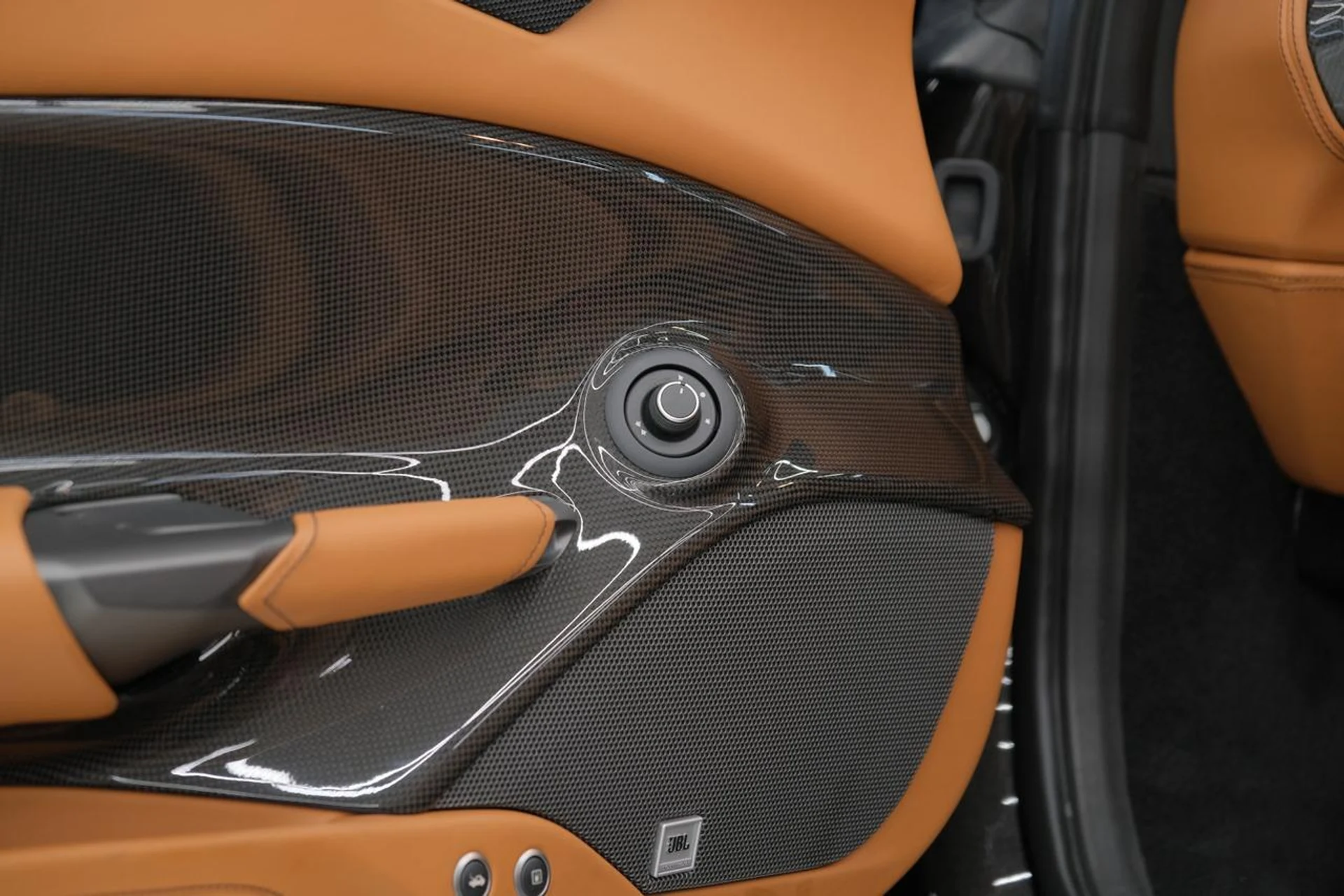 mph039_1832872444_df7706467b07005cbad188b92118a1dd_3436f30515