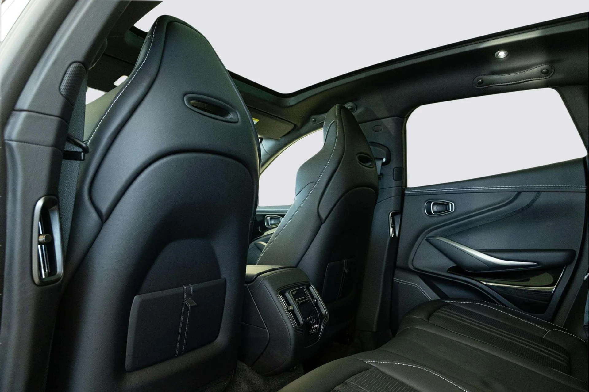 mph039_1833868770_1543c618_d0ea_4faa_9521_533f39a722d3_9f3186b274