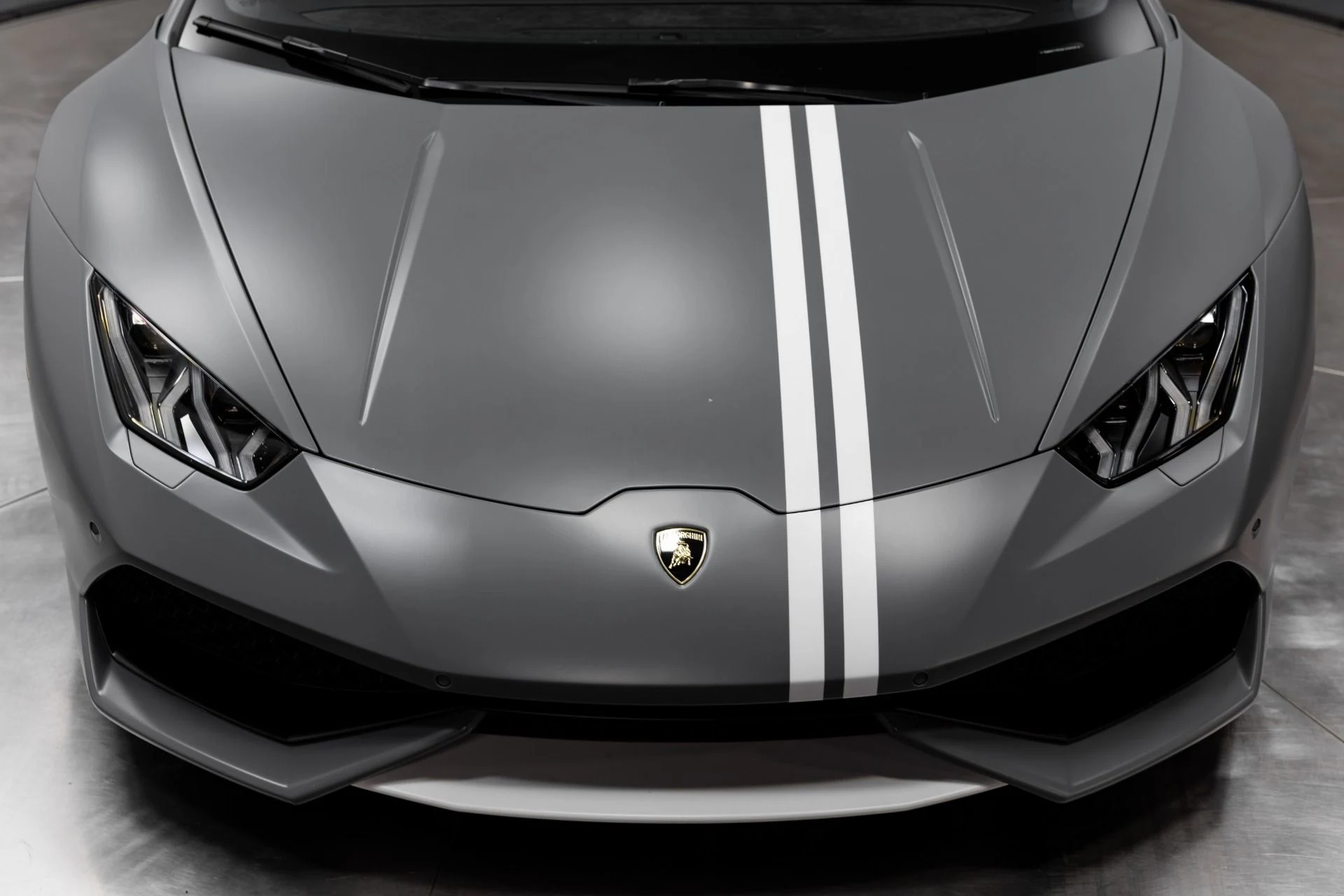 mph039_1862014067_Used_2017_Lamborghini_Huracan_1765410503_b1ceaf934a