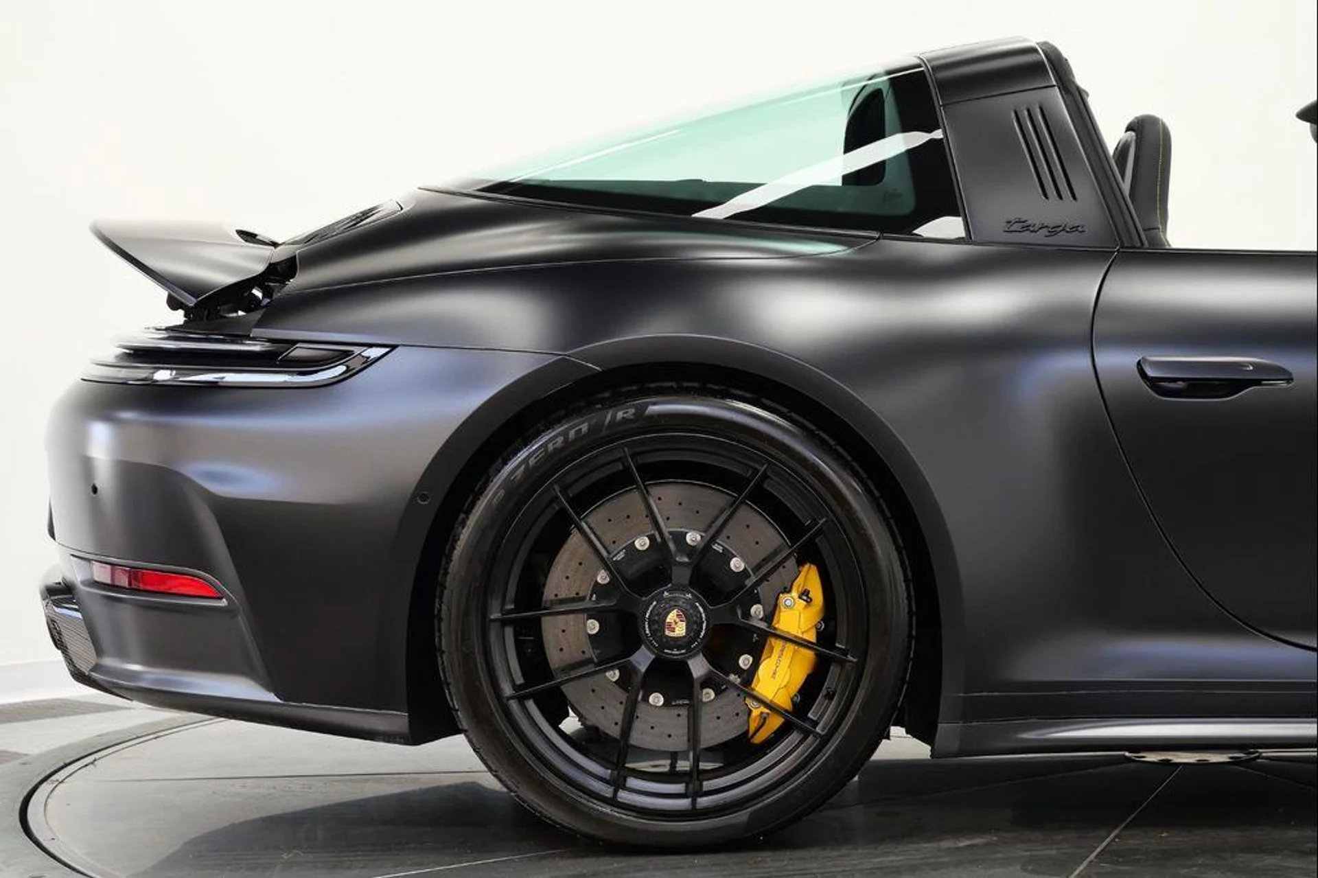 mph039_186426940_38_EF_5_A0co2_X_Kqxj_Pjbsr_X_Ctiyg_a991ba9312