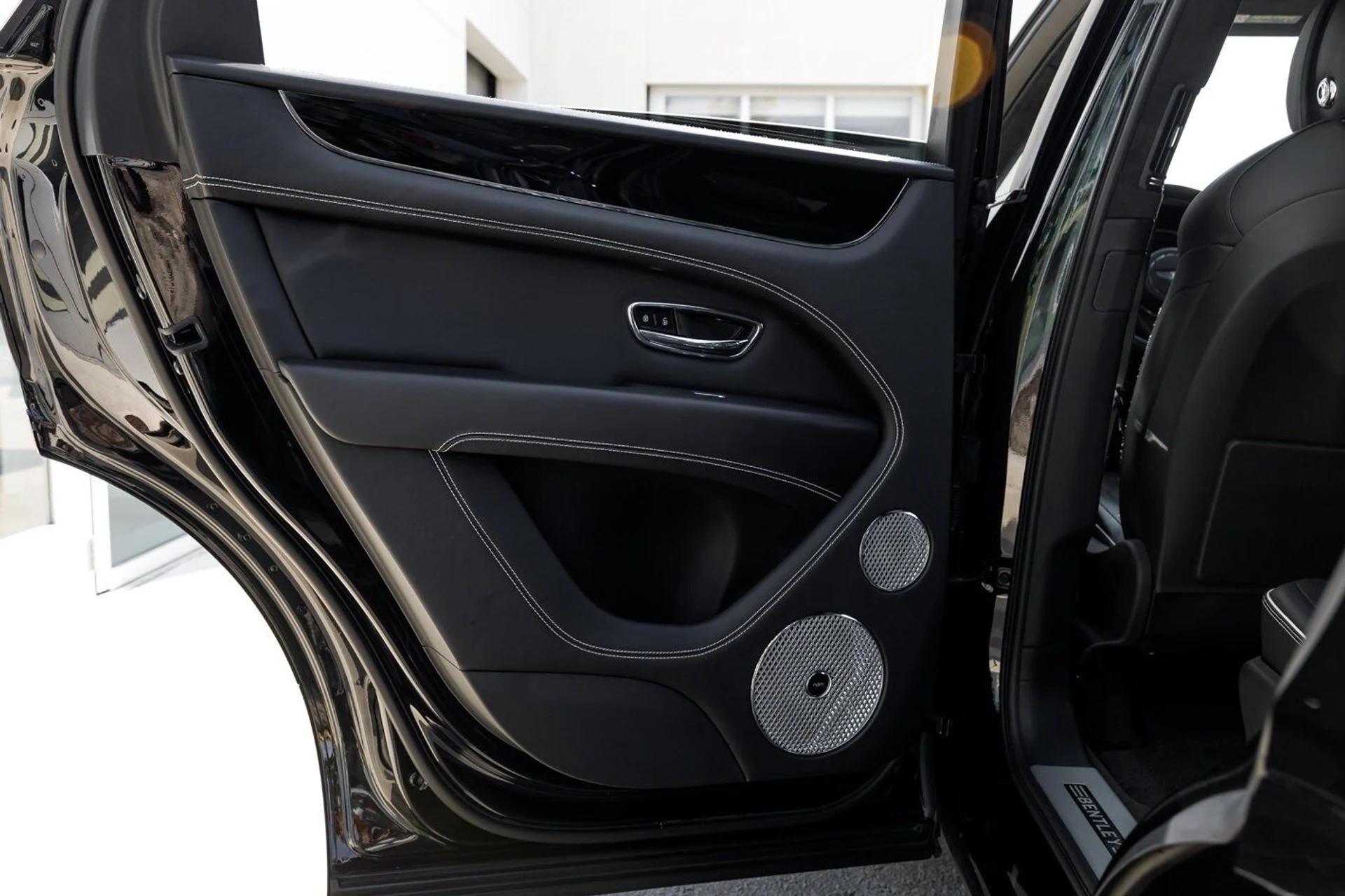 mph039_186629629_1b56d38bb3ff09d719ca8a5fe3fe6a8bx_909487e5ba