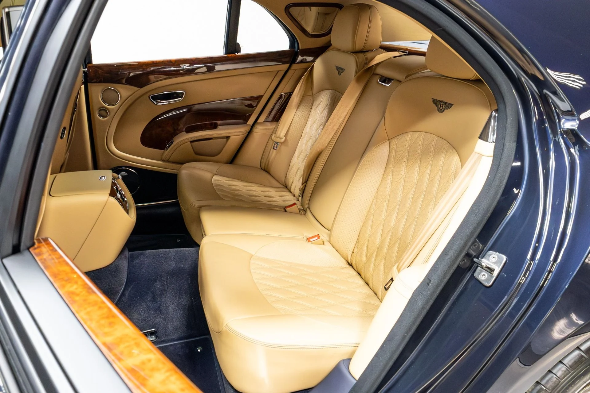 mph039_186637384_Used_2017_Bentley_Mulsanne_1775514187_08b18e5f22