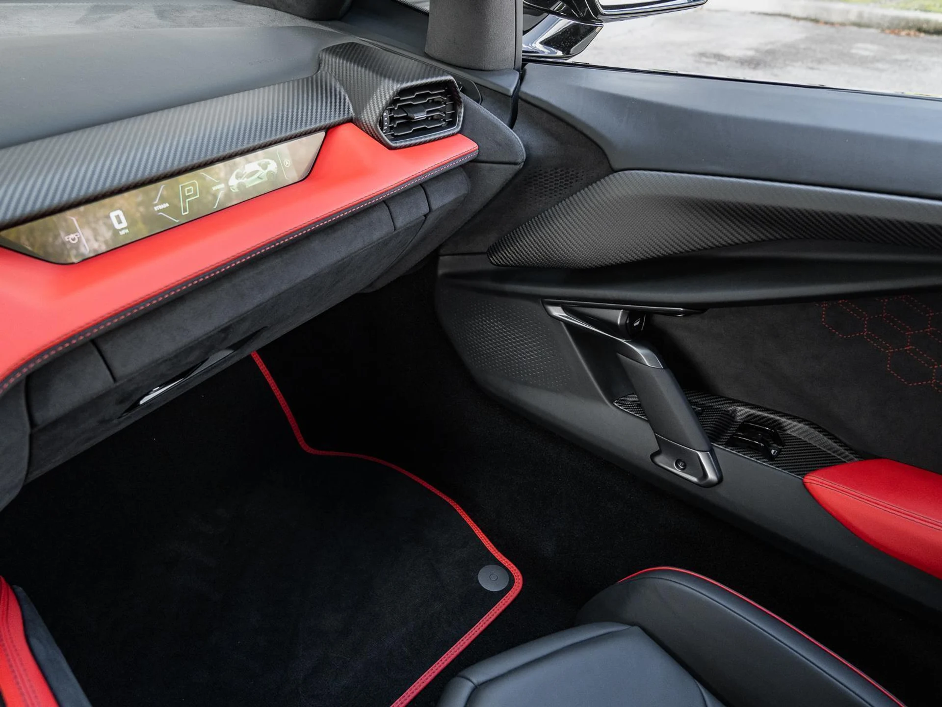 mph039_1870688013_Used_2024_Lamborghini_Revuelto_Coupe_1772801273_f67253ceea